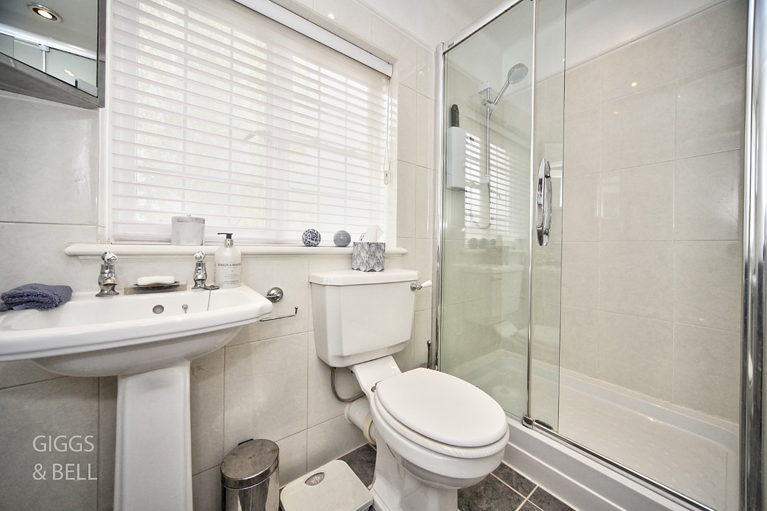 3 bed detached house for sale in Whitehill Avenue, Luton  - Property Image 22