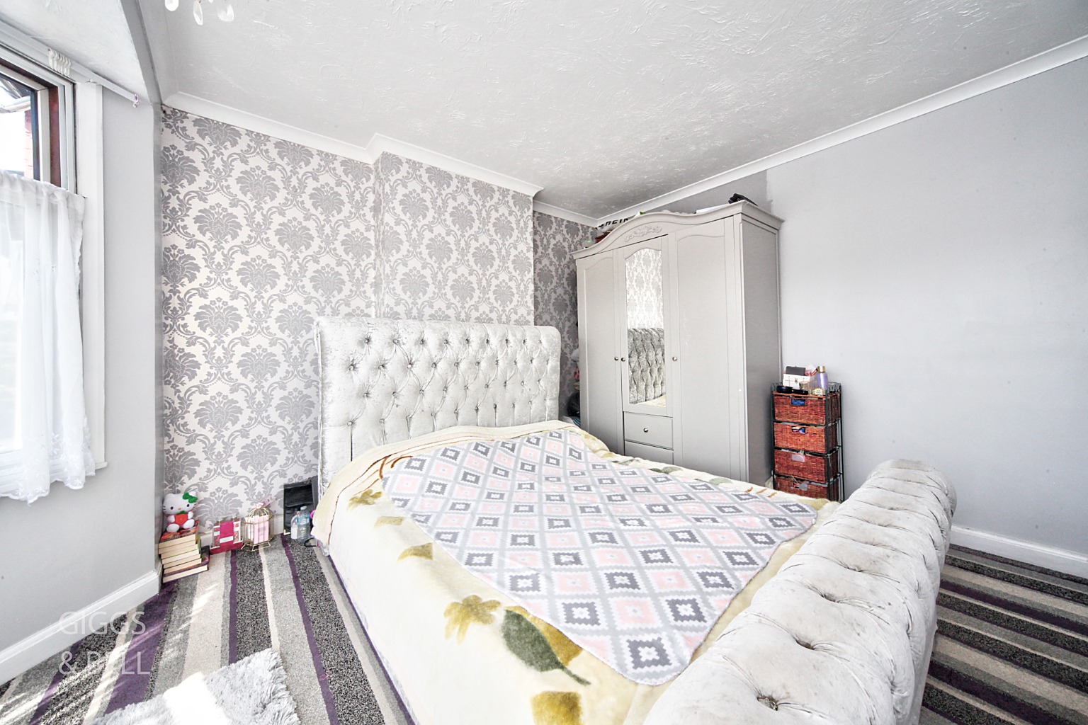 3 bed semi-detached house for sale in Park Street, Luton  - Property Image 8