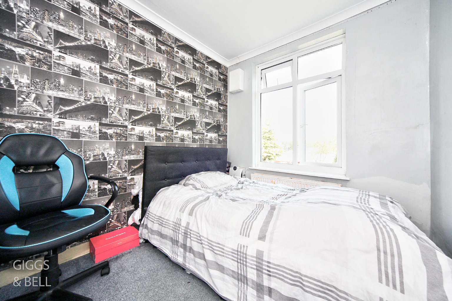 3 bed semi-detached house for sale in Park Street, Luton 9