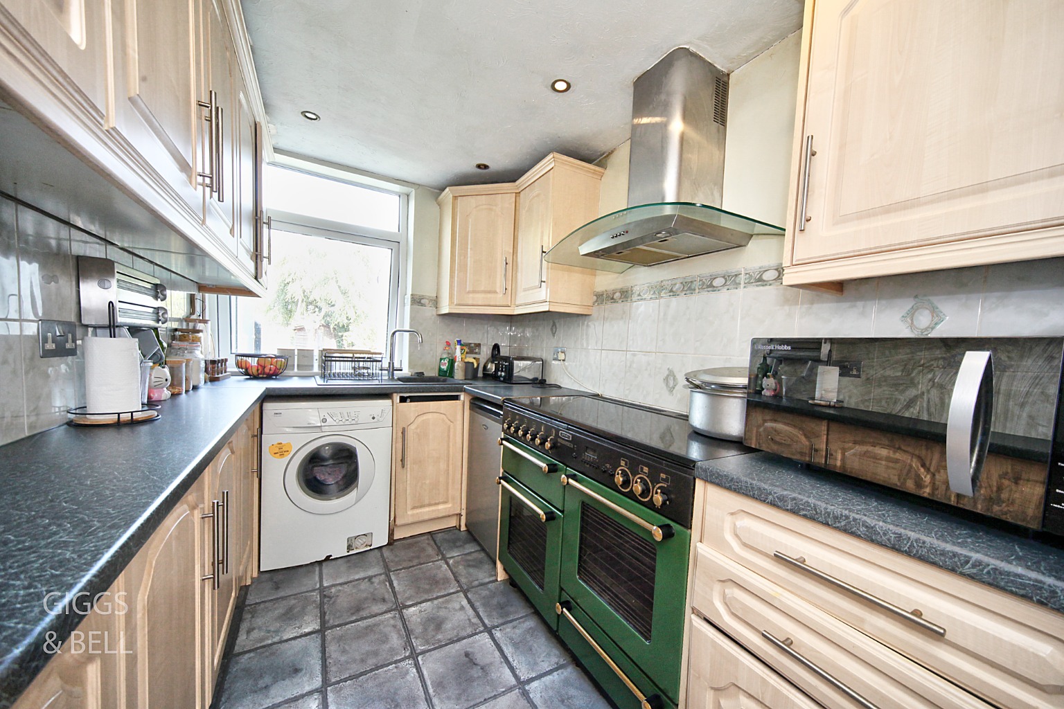 3 bed semi-detached house for sale in Park Street, Luton  - Property Image 5