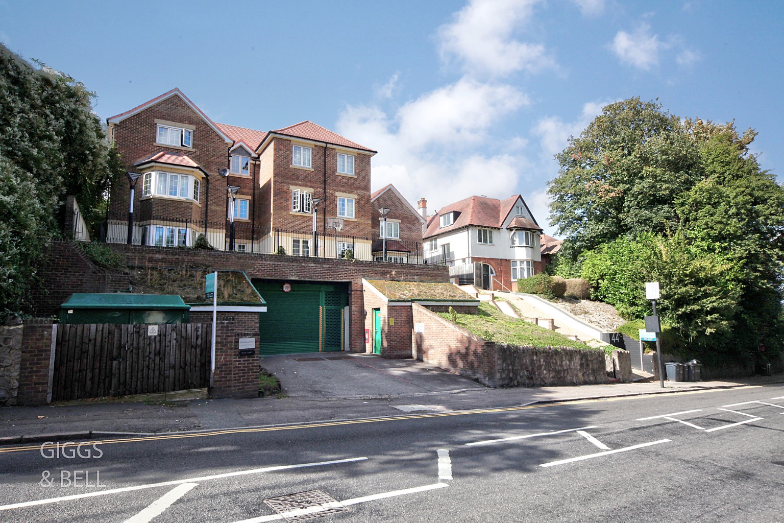 1 bed flat for sale in London Road, Luton - Property Image 1