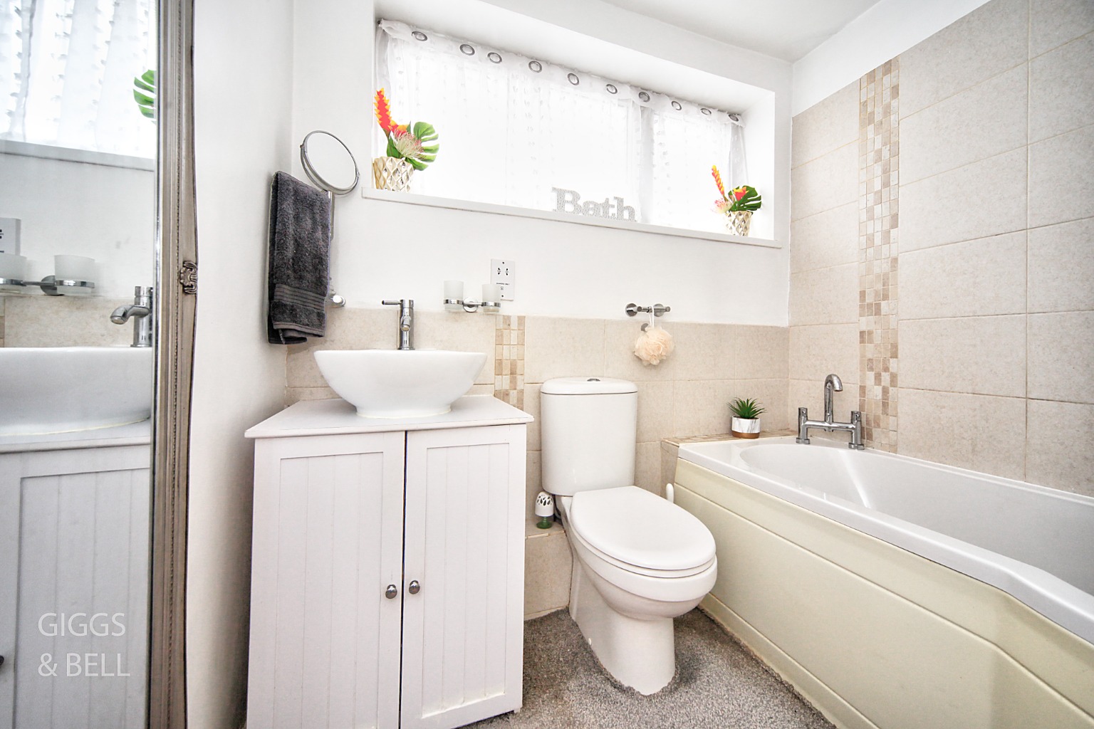 3 bed town house for sale in St Michaels Avenue, Dunstable  - Property Image 12