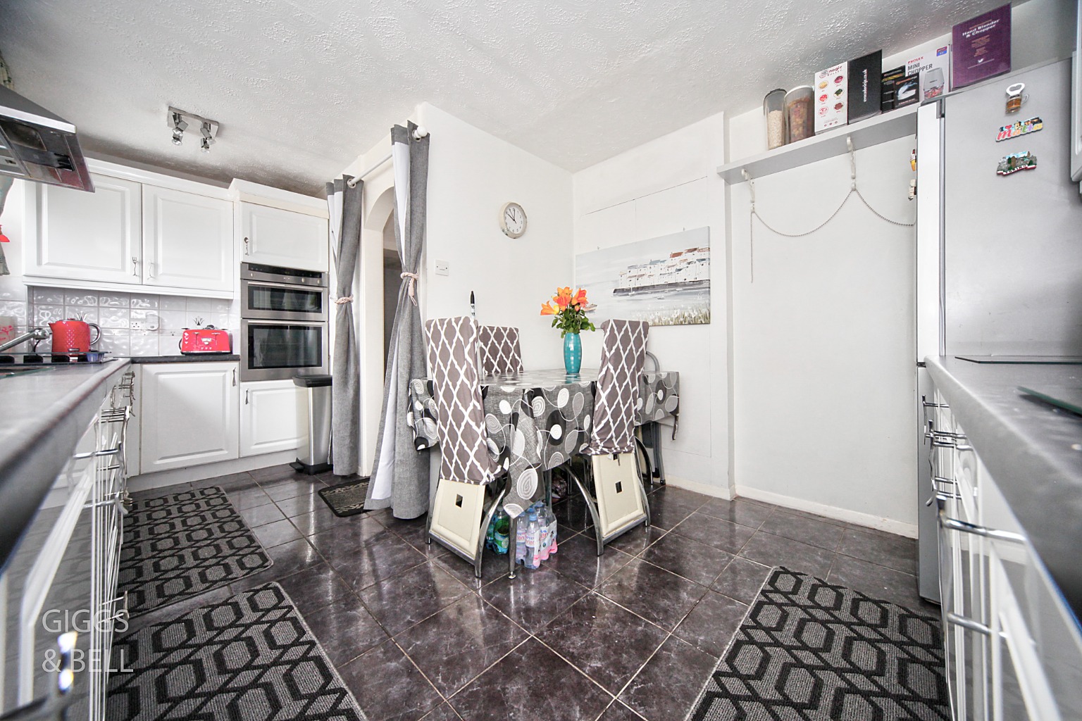 3 bed town house for sale in St Michaels Avenue, Dunstable 5