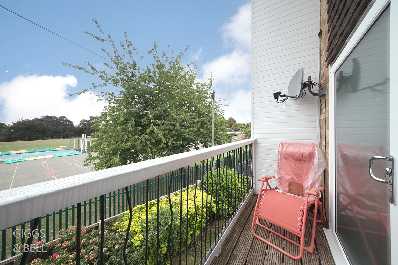 3 bed town house for sale in St Michaels Avenue, Dunstable 10