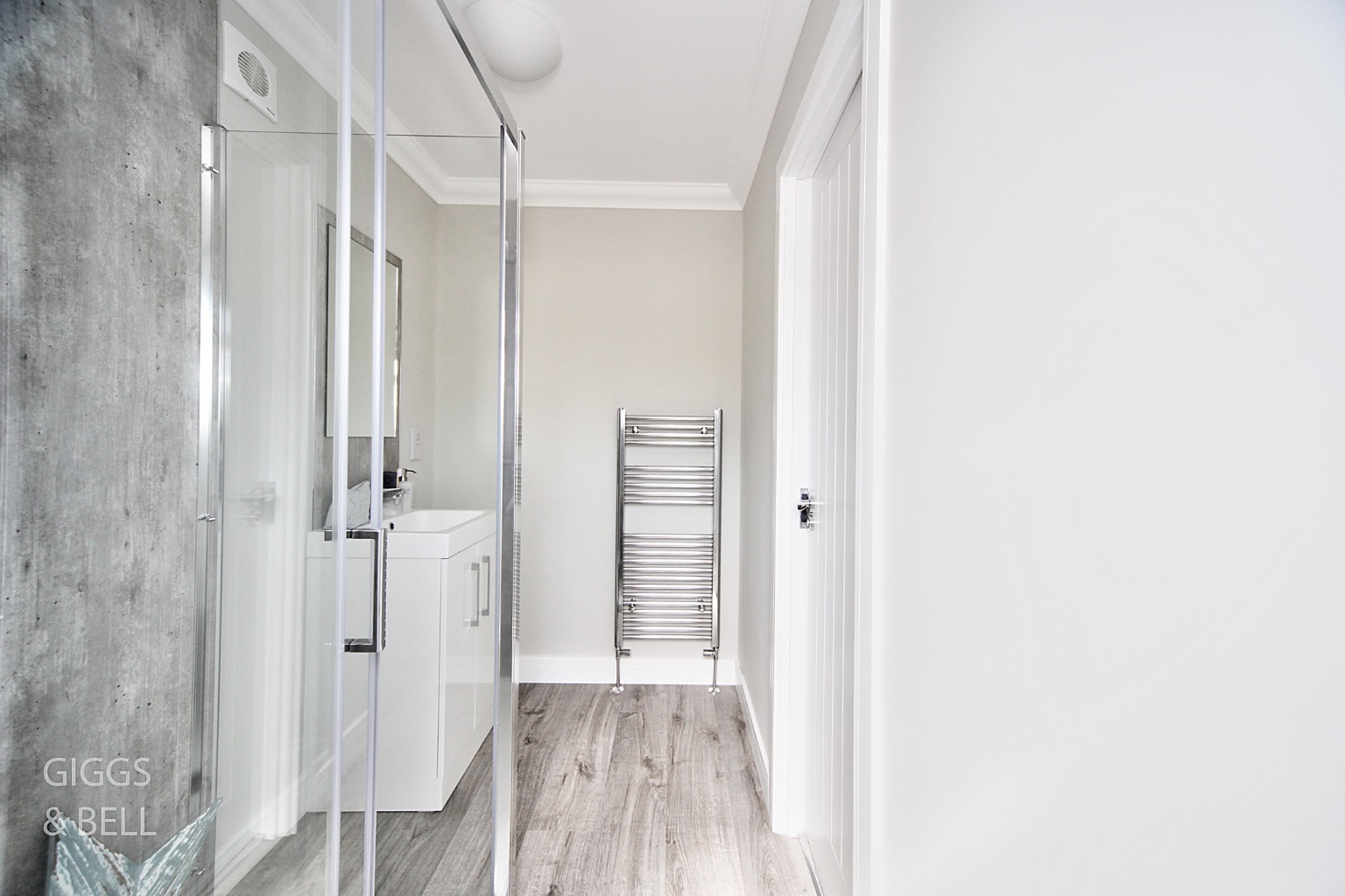 2 bed park home for sale in Little Meadow, Luton  - Property Image 8