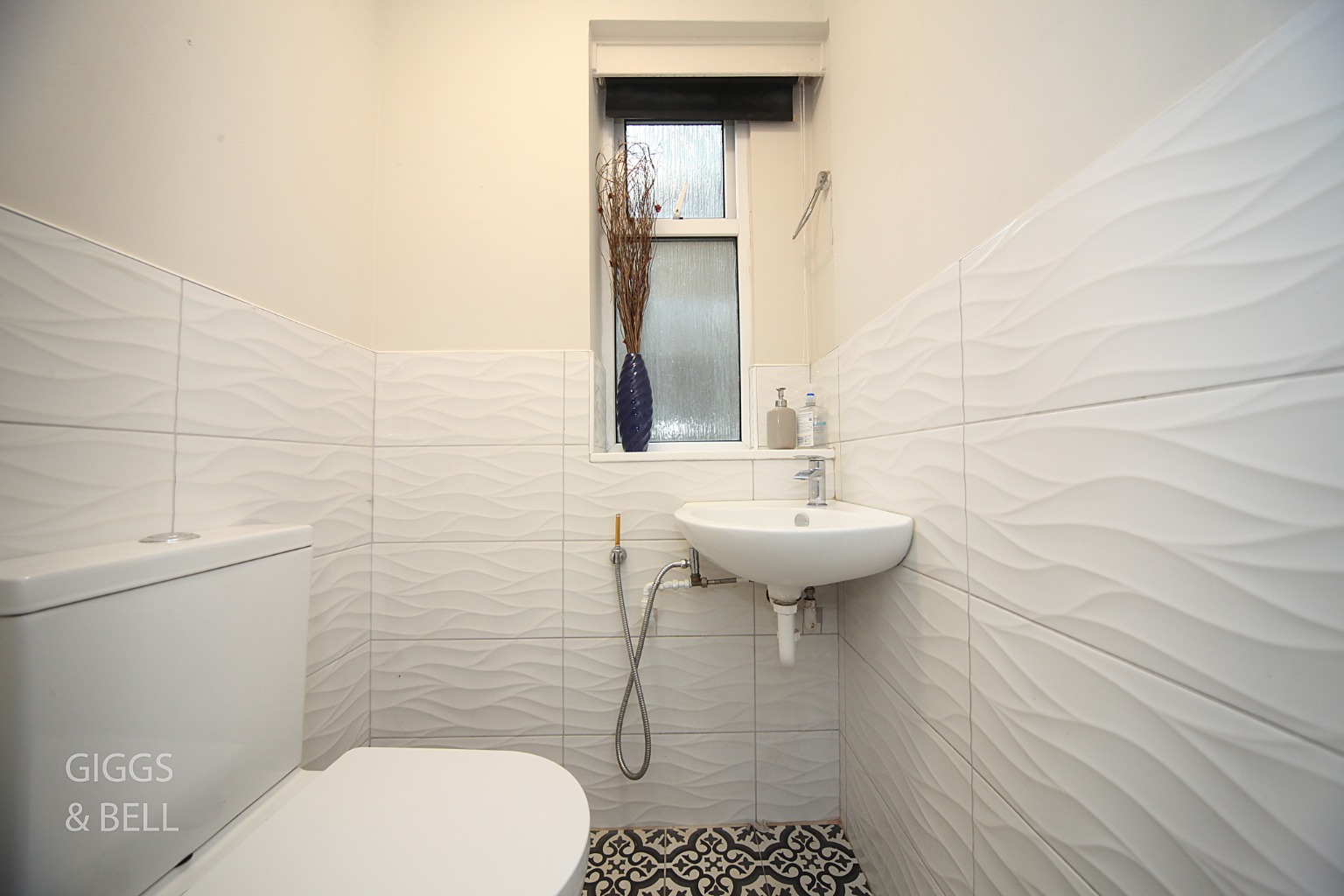 4 bed detached house for sale in Stockingstone Road, Luton  - Property Image 7