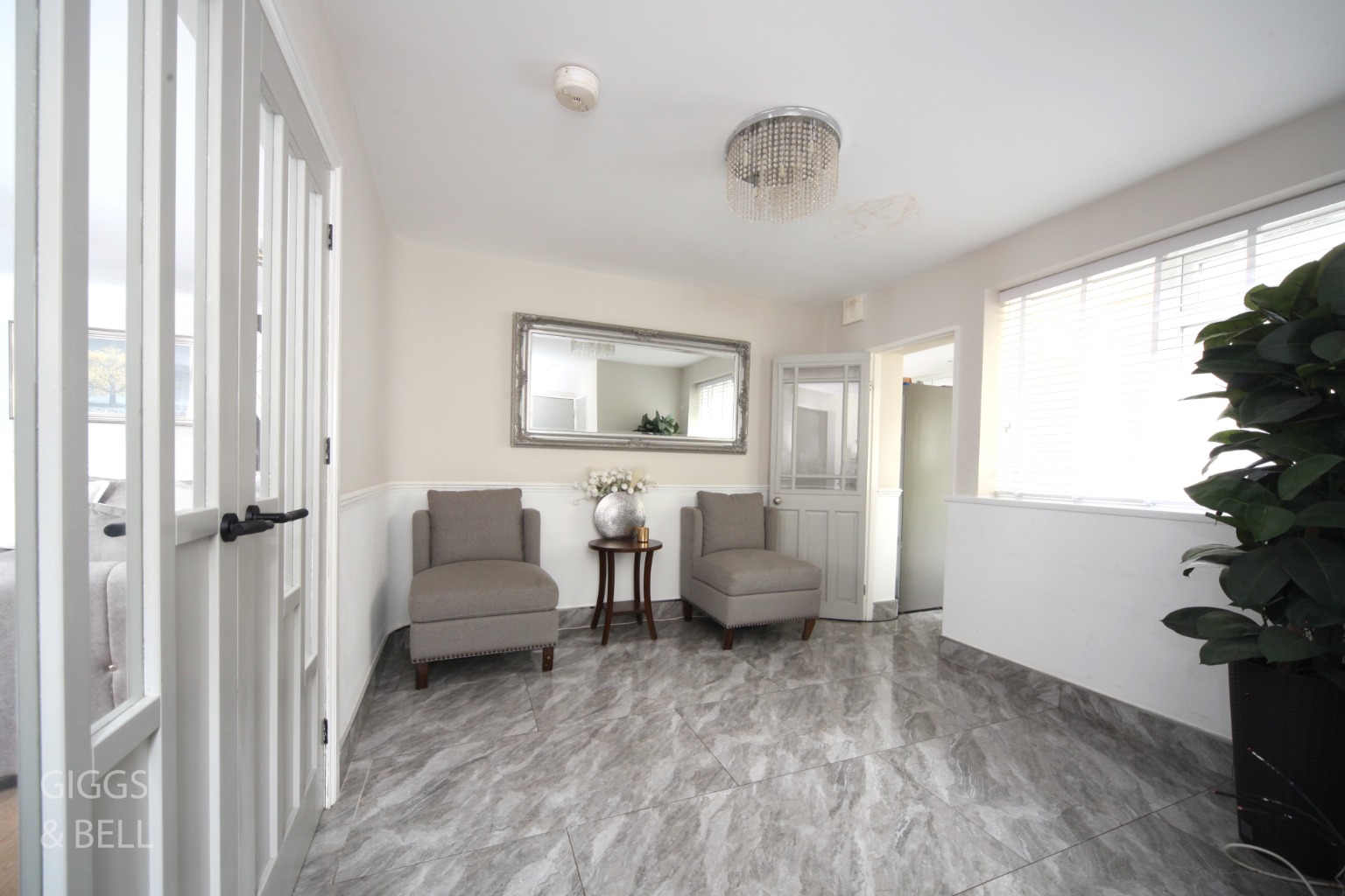 4 bed detached house for sale in Stockingstone Road, Luton 2