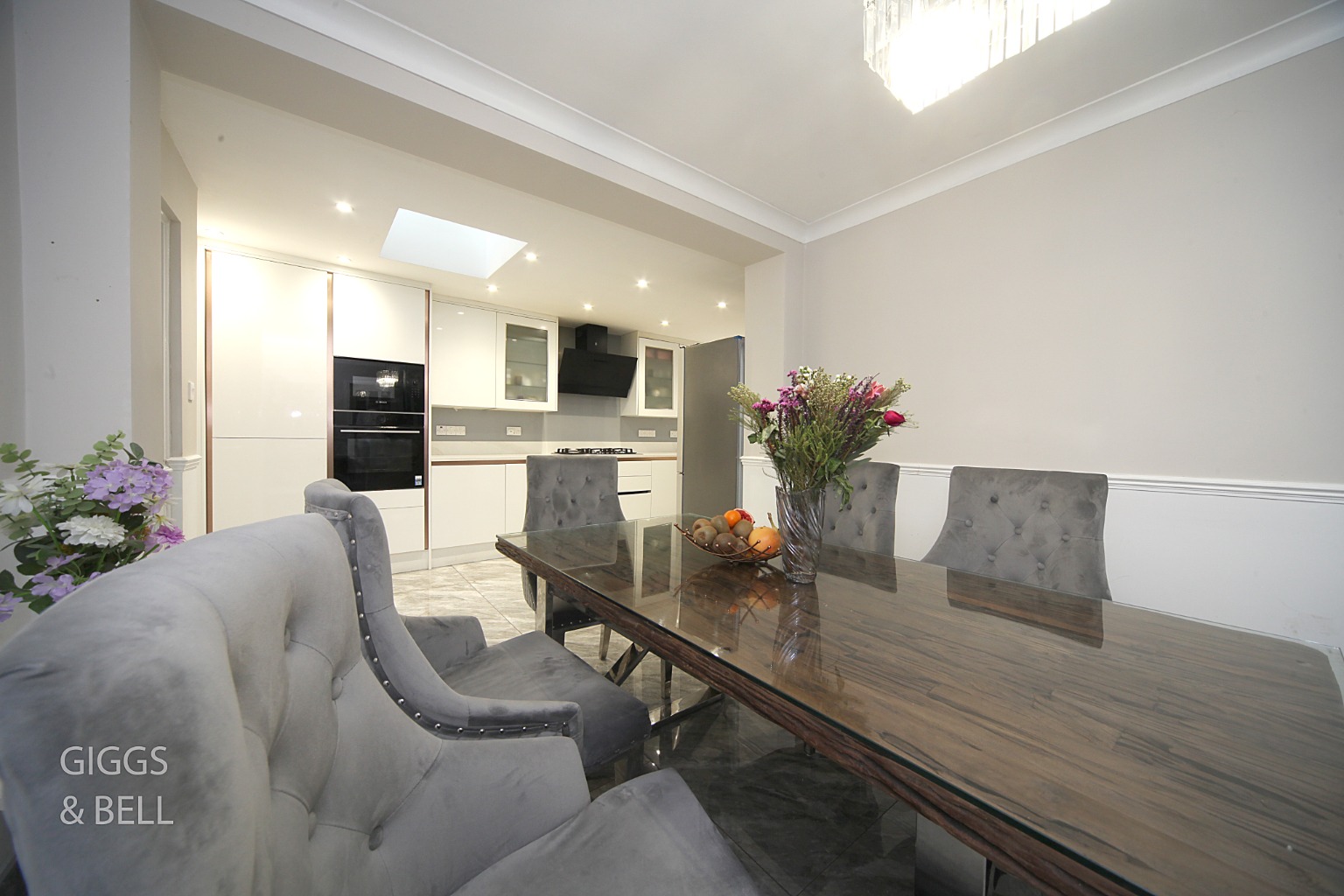 4 bed detached house for sale in Stockingstone Road, Luton  - Property Image 10