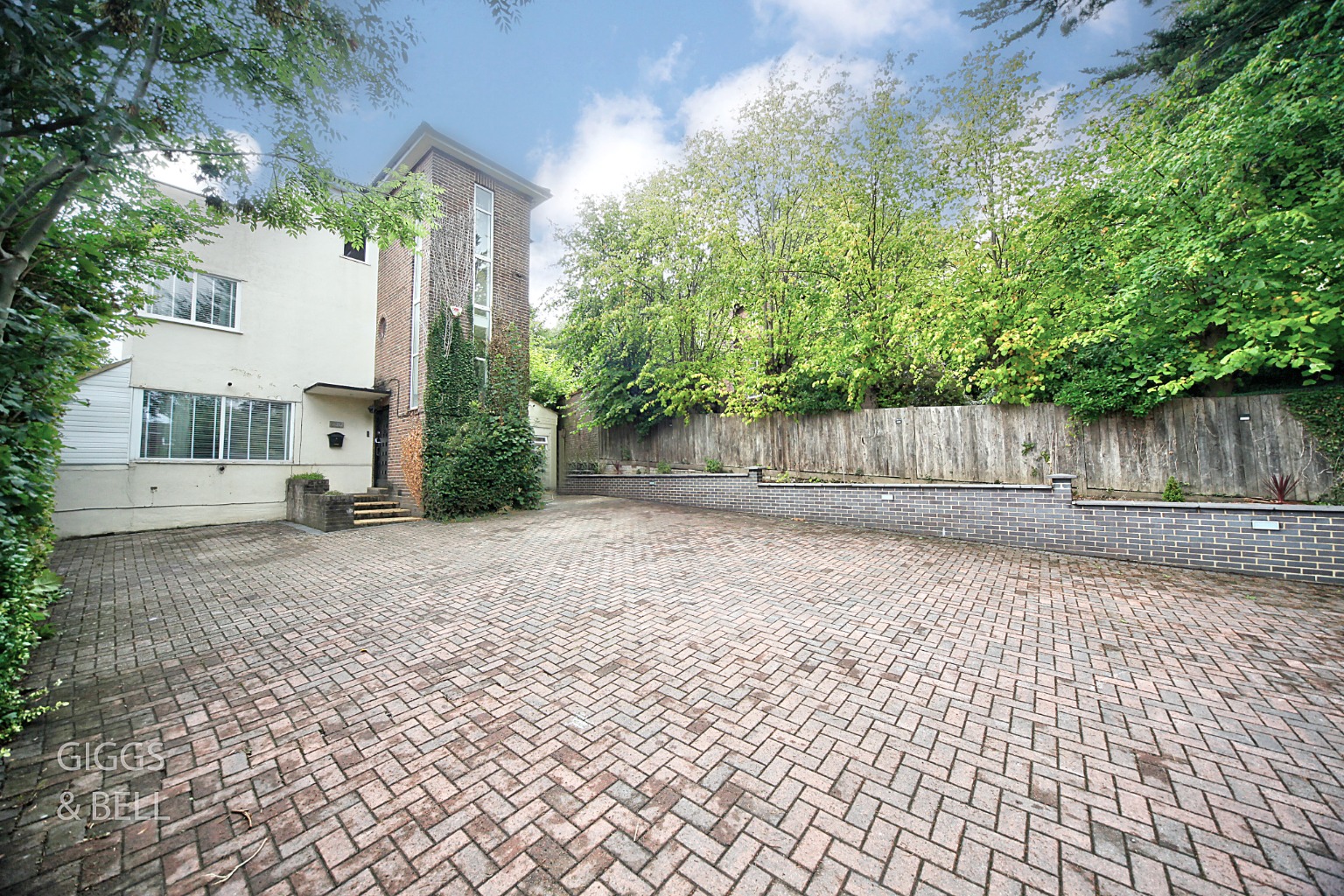 4 bed detached house for sale in Stockingstone Road, Luton  - Property Image 34