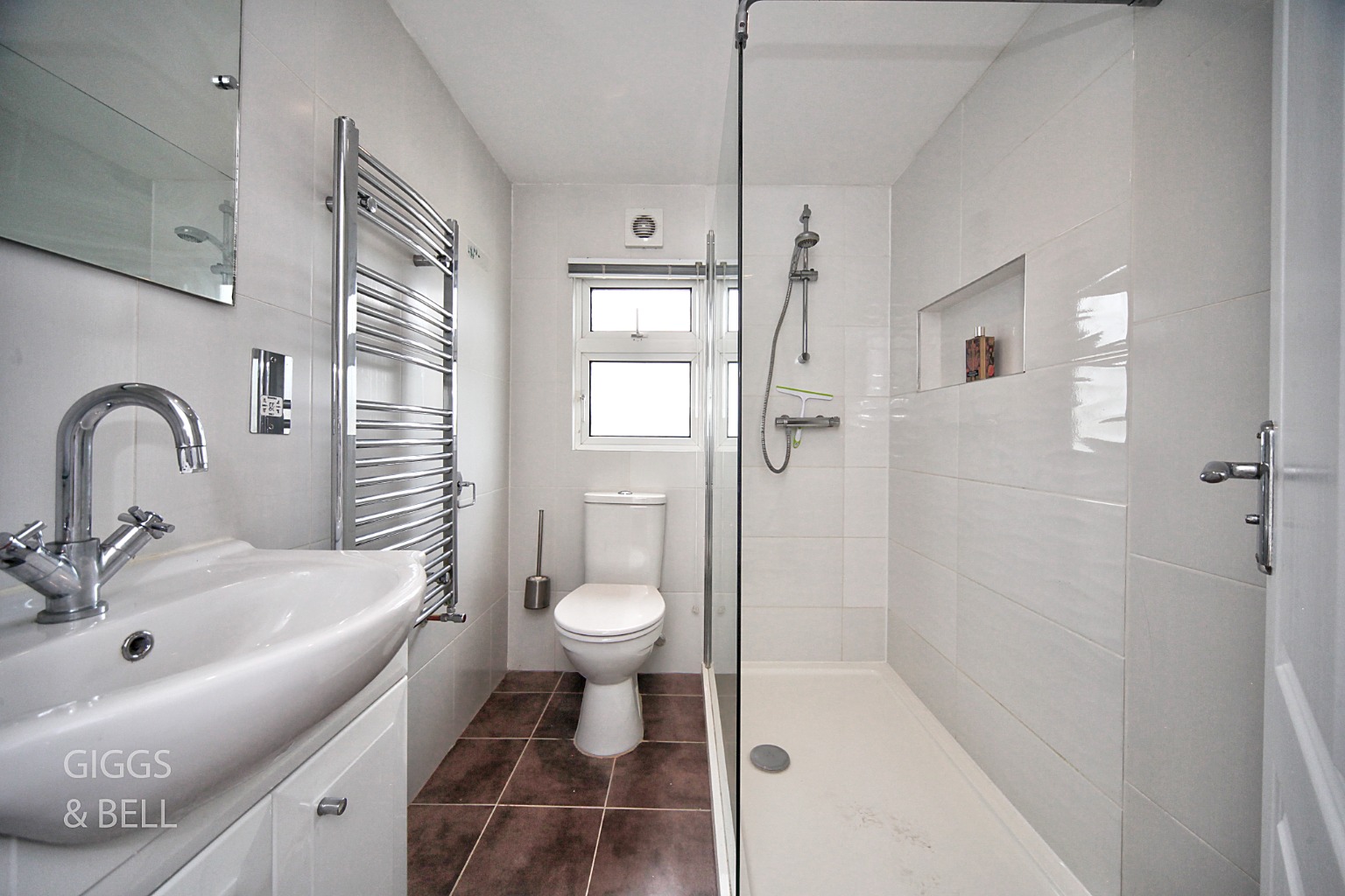 2 bed park home for sale in Pine Walk, Berkhamsted 11