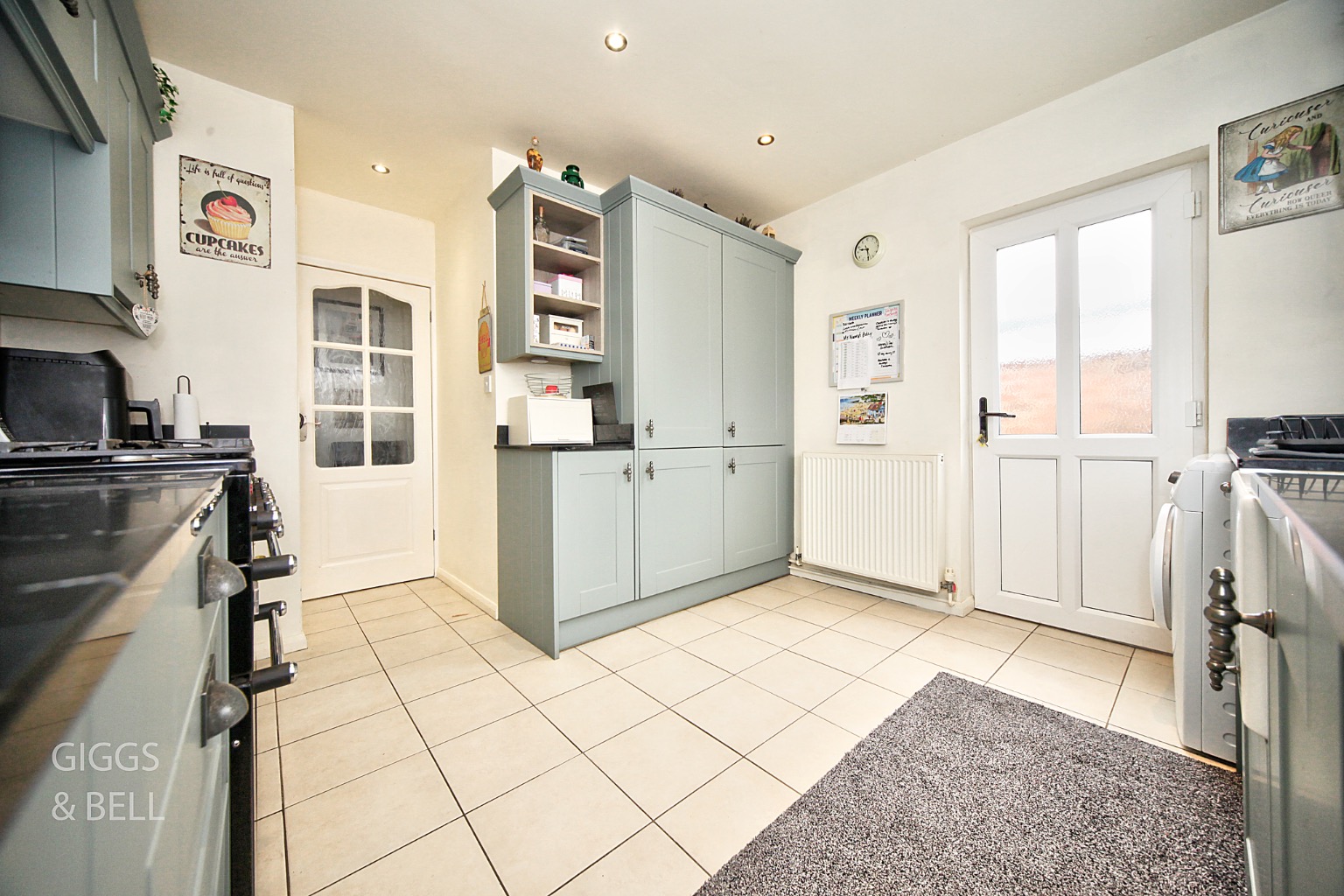 2 bed detached bungalow for sale in St Marys Rise, Hitchin 8