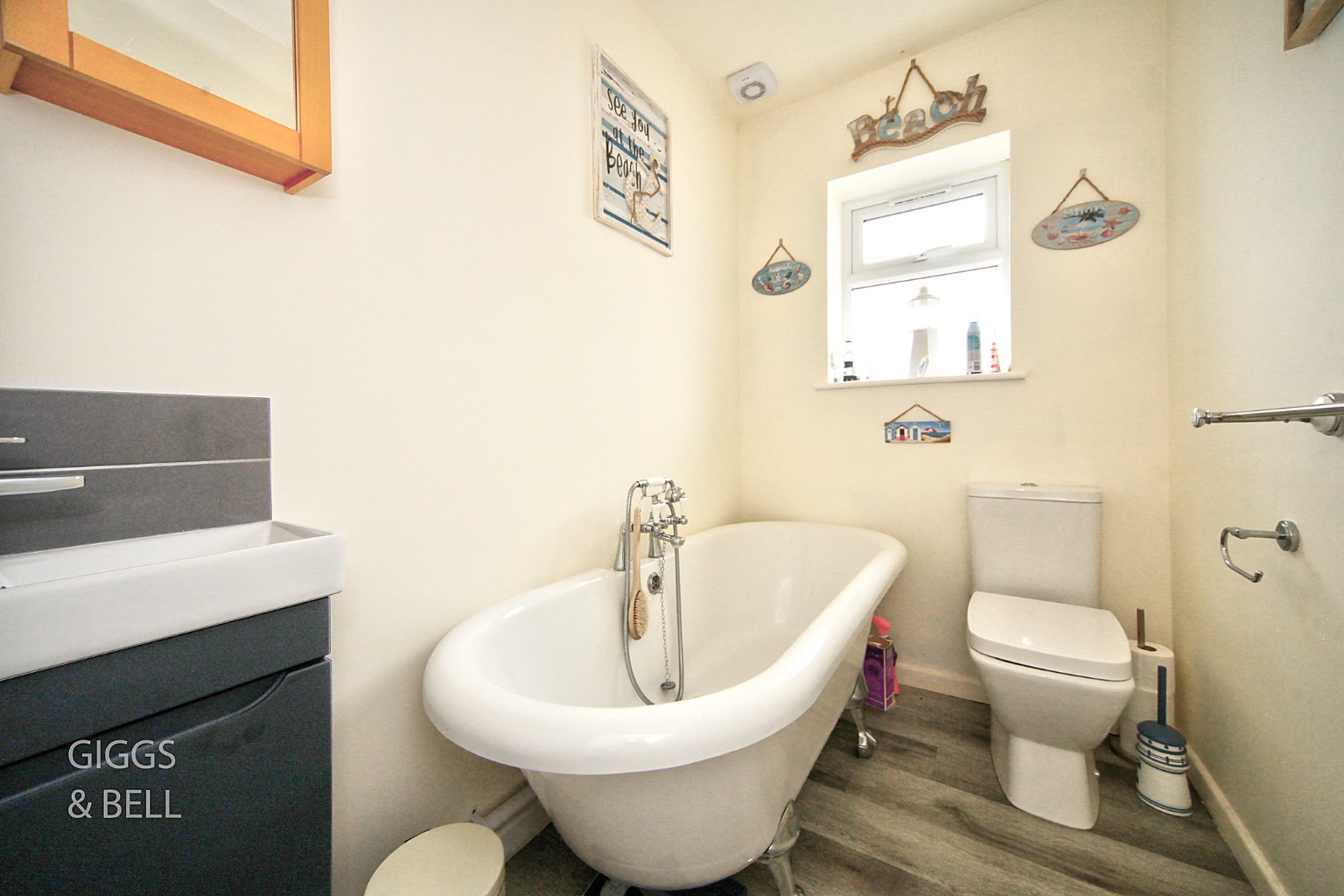 2 bed detached bungalow for sale in St Marys Rise, Hitchin 14