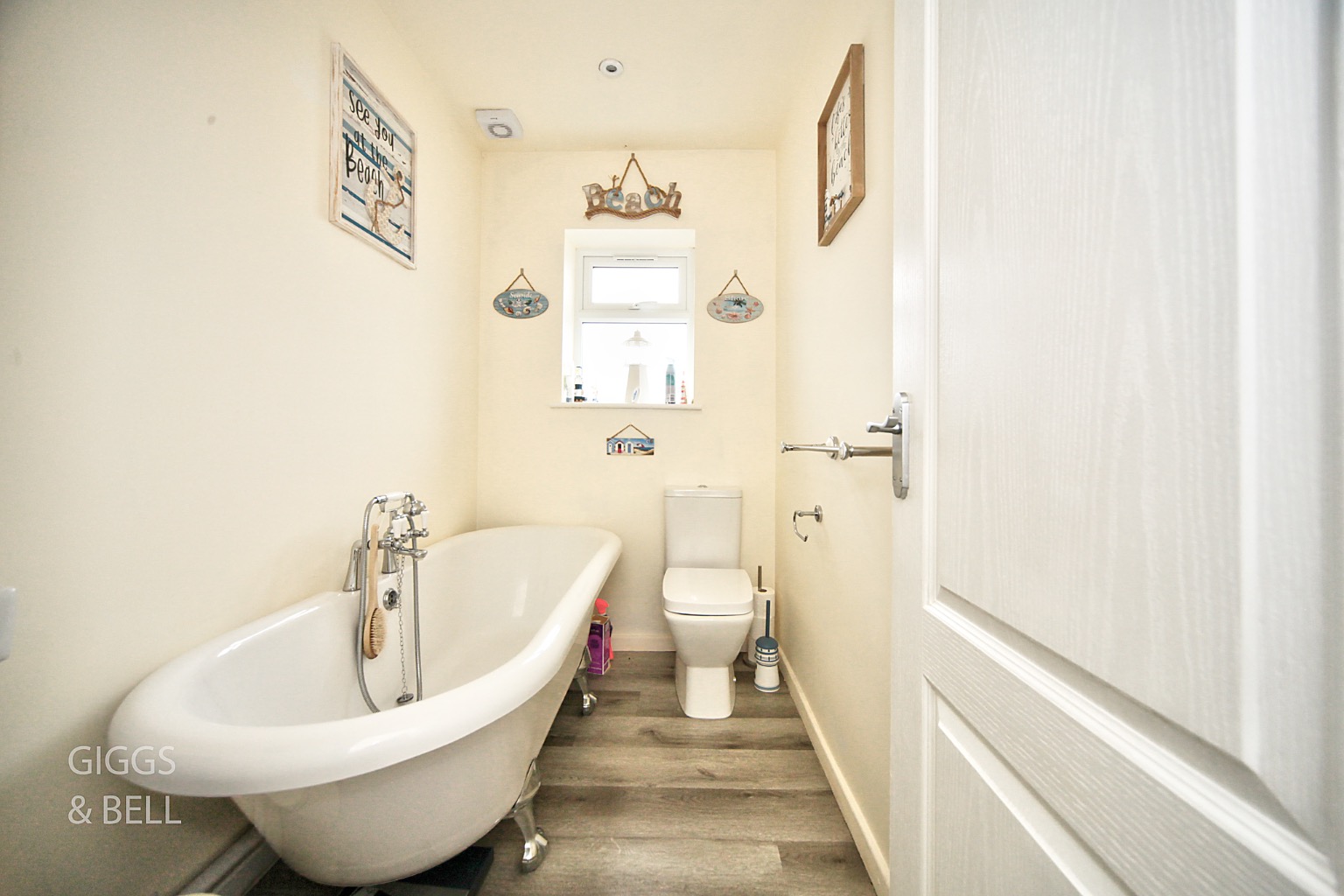 2 bed detached bungalow for sale in St Marys Rise, Hitchin 11