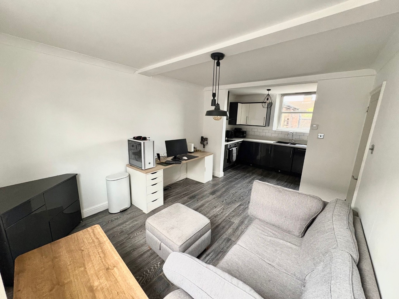 1 bed ground floor flat for sale in Cowper Street, Bedfordshire 1
