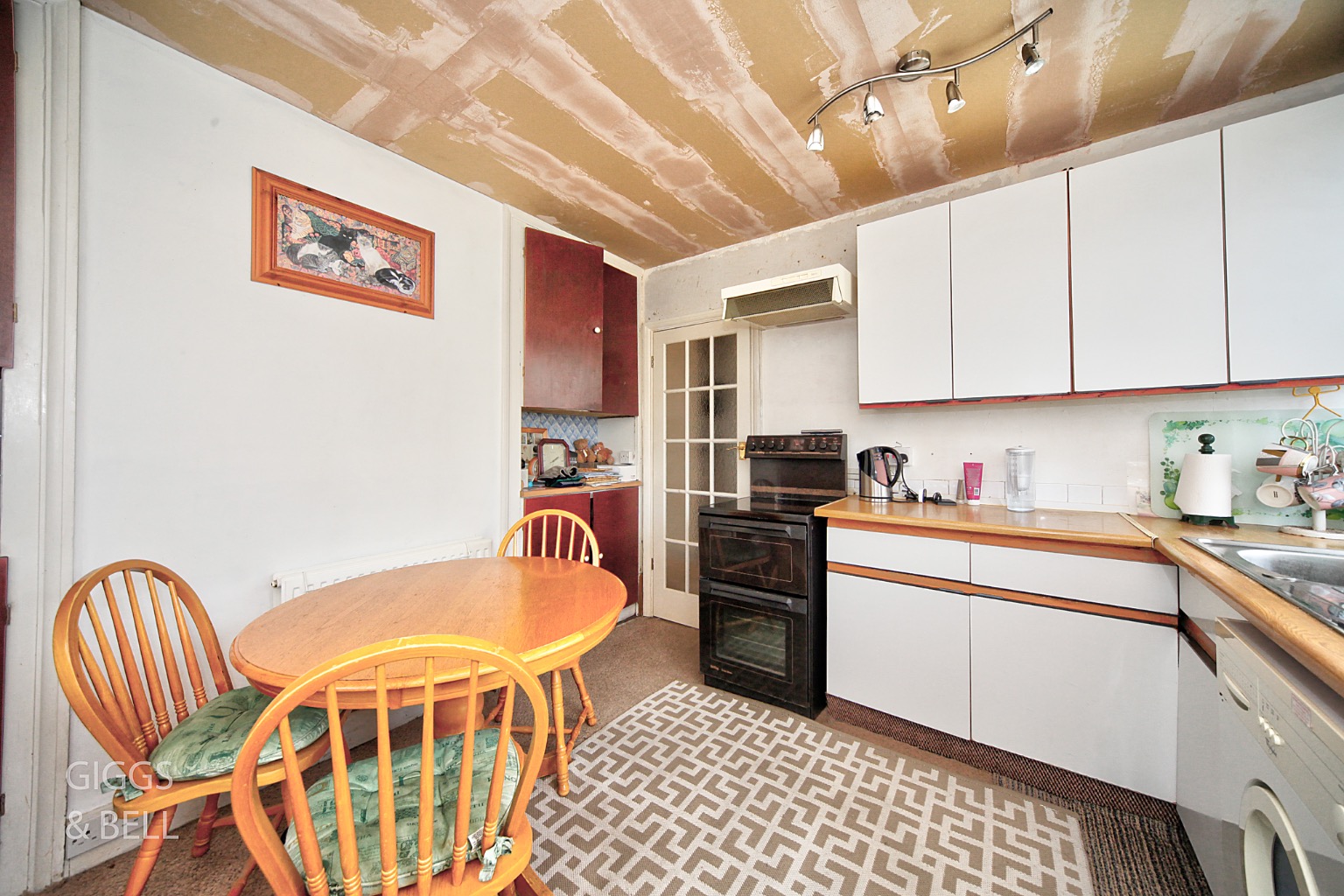 2 bed detached bungalow for sale in Wigmore Lane, Luton 12