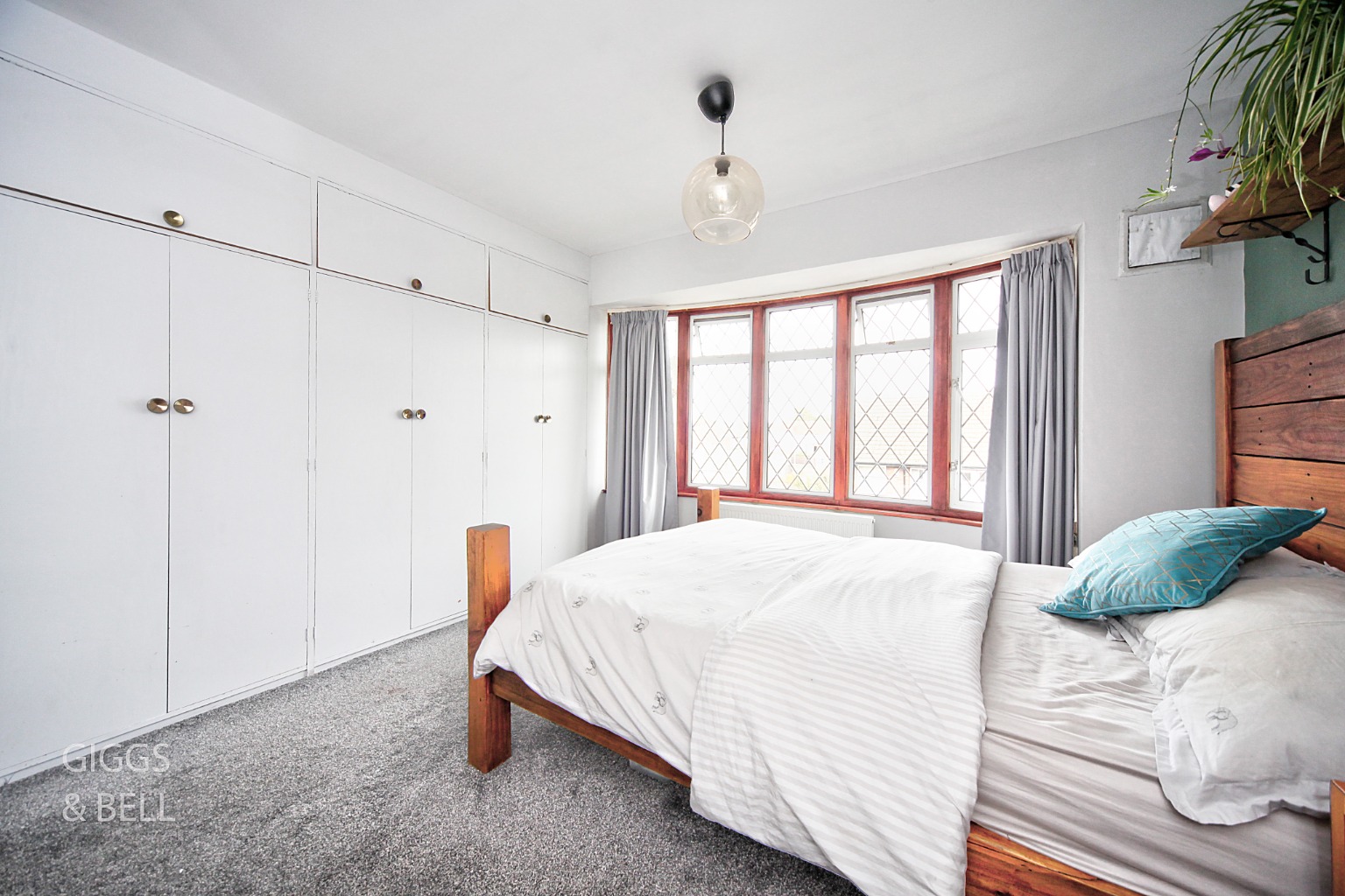 3 bed semi-detached house for sale in Hillary Crescent, Luton 13