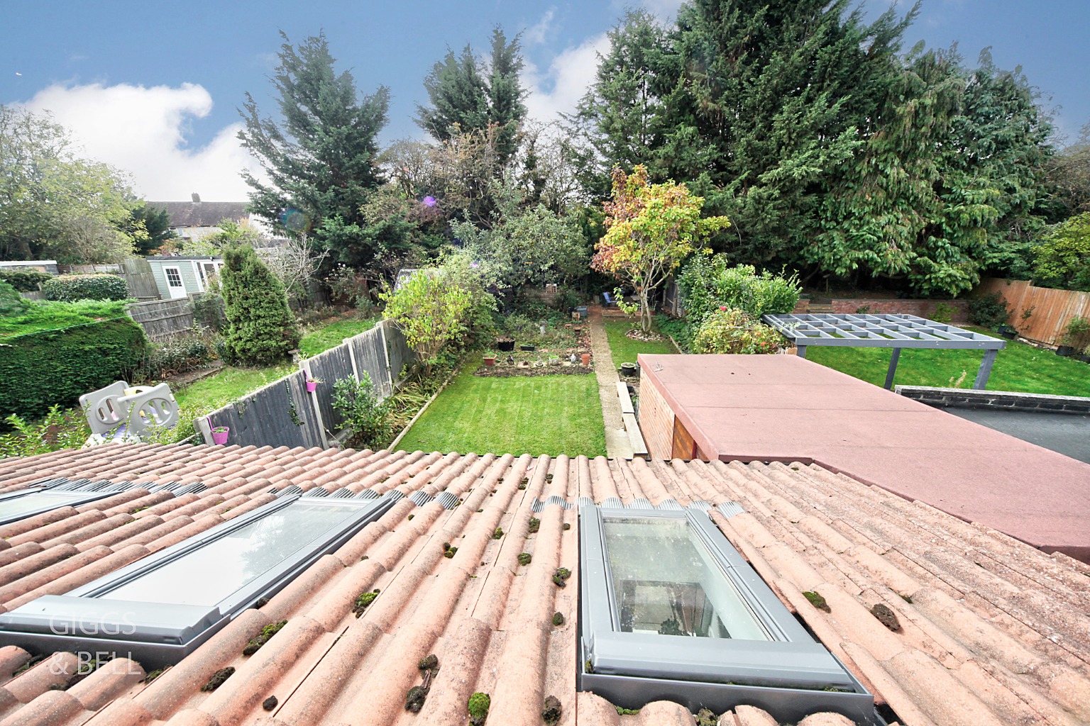 3 bed semi-detached house for sale in Hillary Crescent, Luton  - Property Image 22