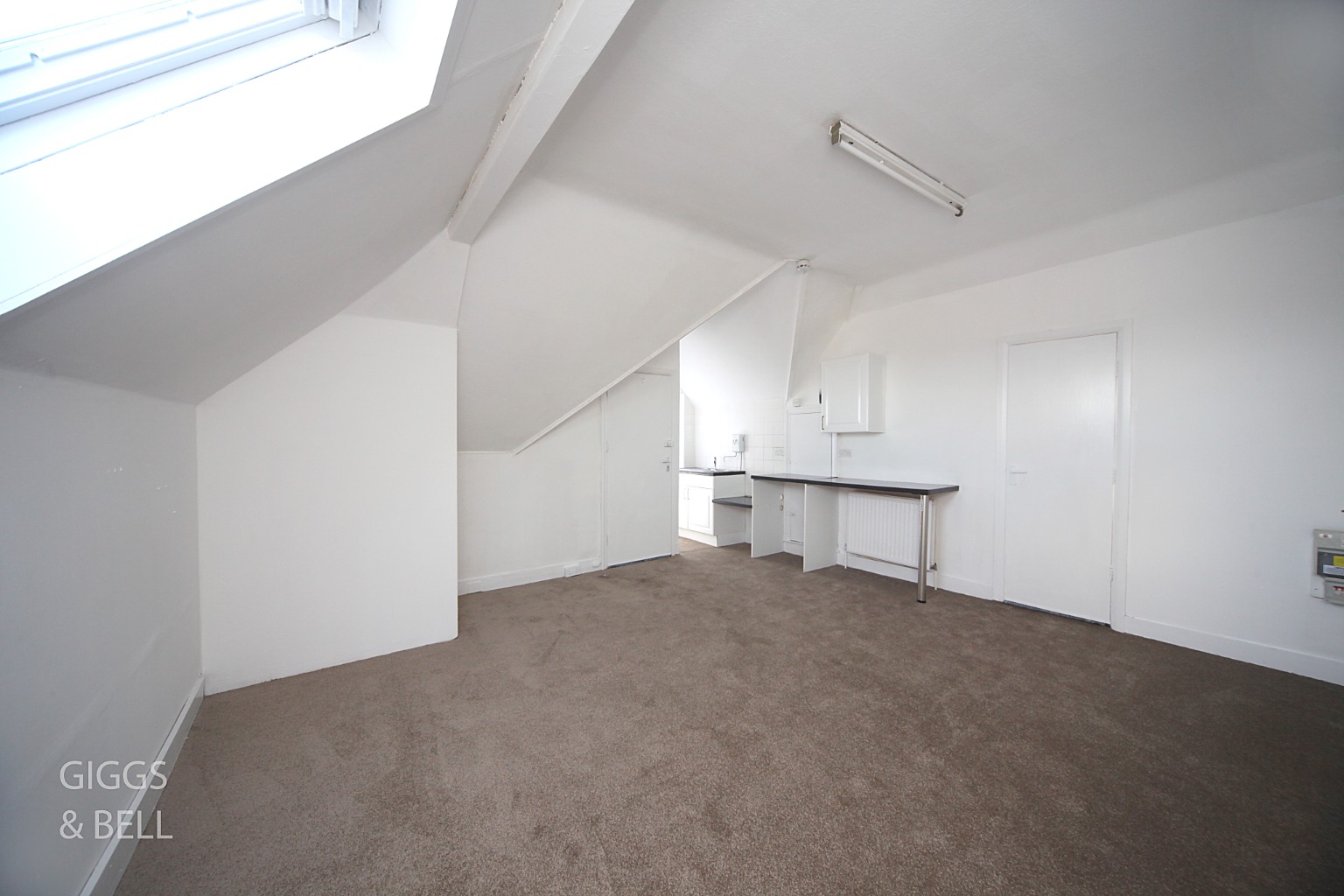 7 bed semi-detached house for sale in Ashburnham Road, Luton 23