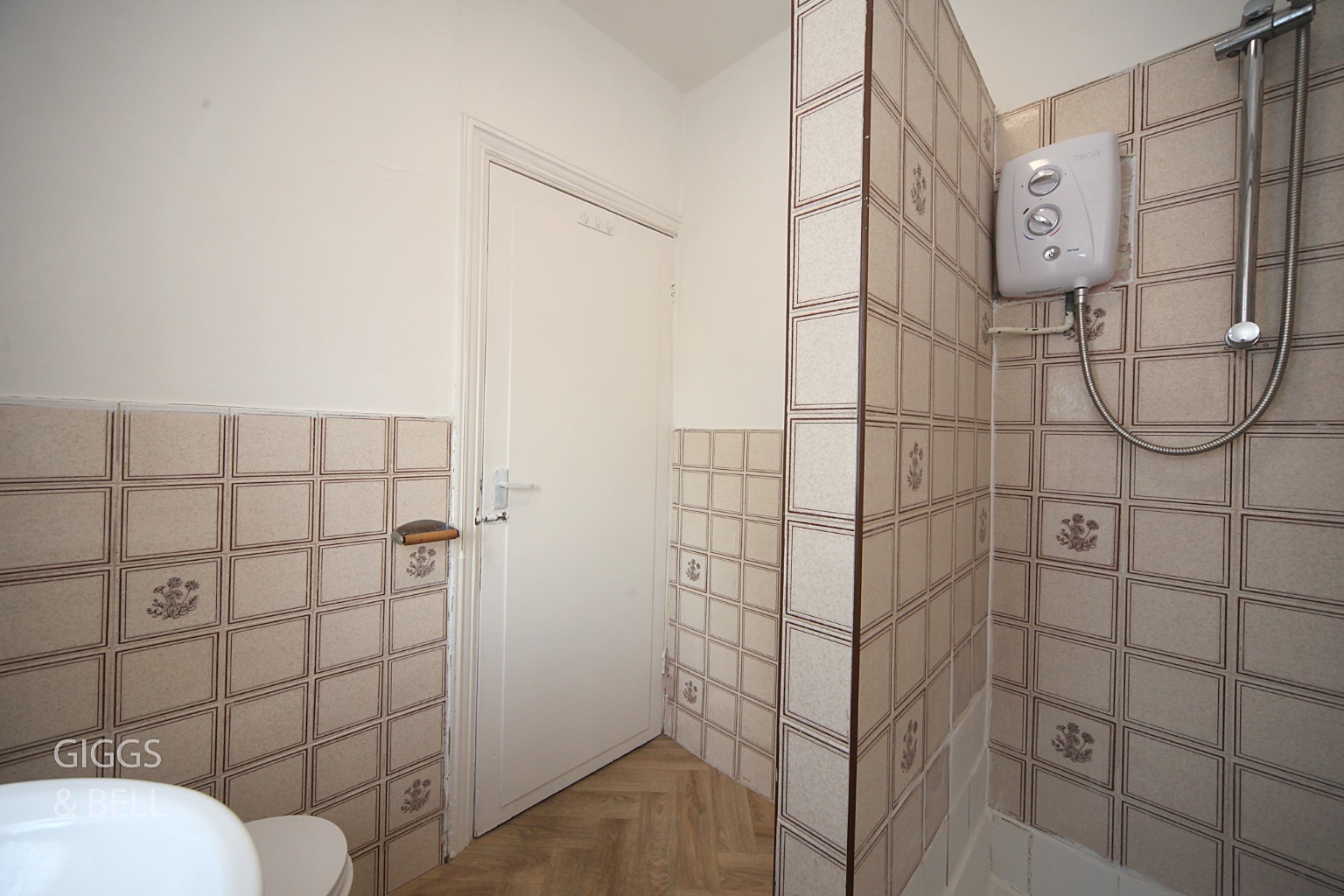 7 bed semi-detached house for sale in Ashburnham Road, Luton  - Property Image 7