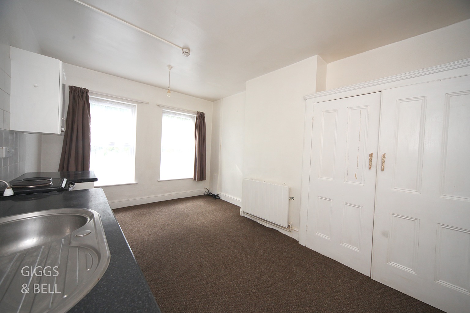 7 bed semi-detached house for sale in Ashburnham Road, Luton 8