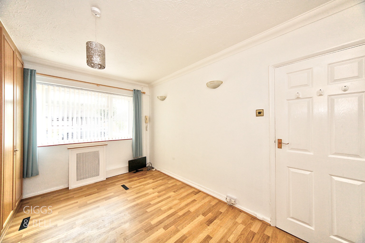 2 bed semi-detached bungalow for sale in Hathaway Close, Luton  - Property Image 11