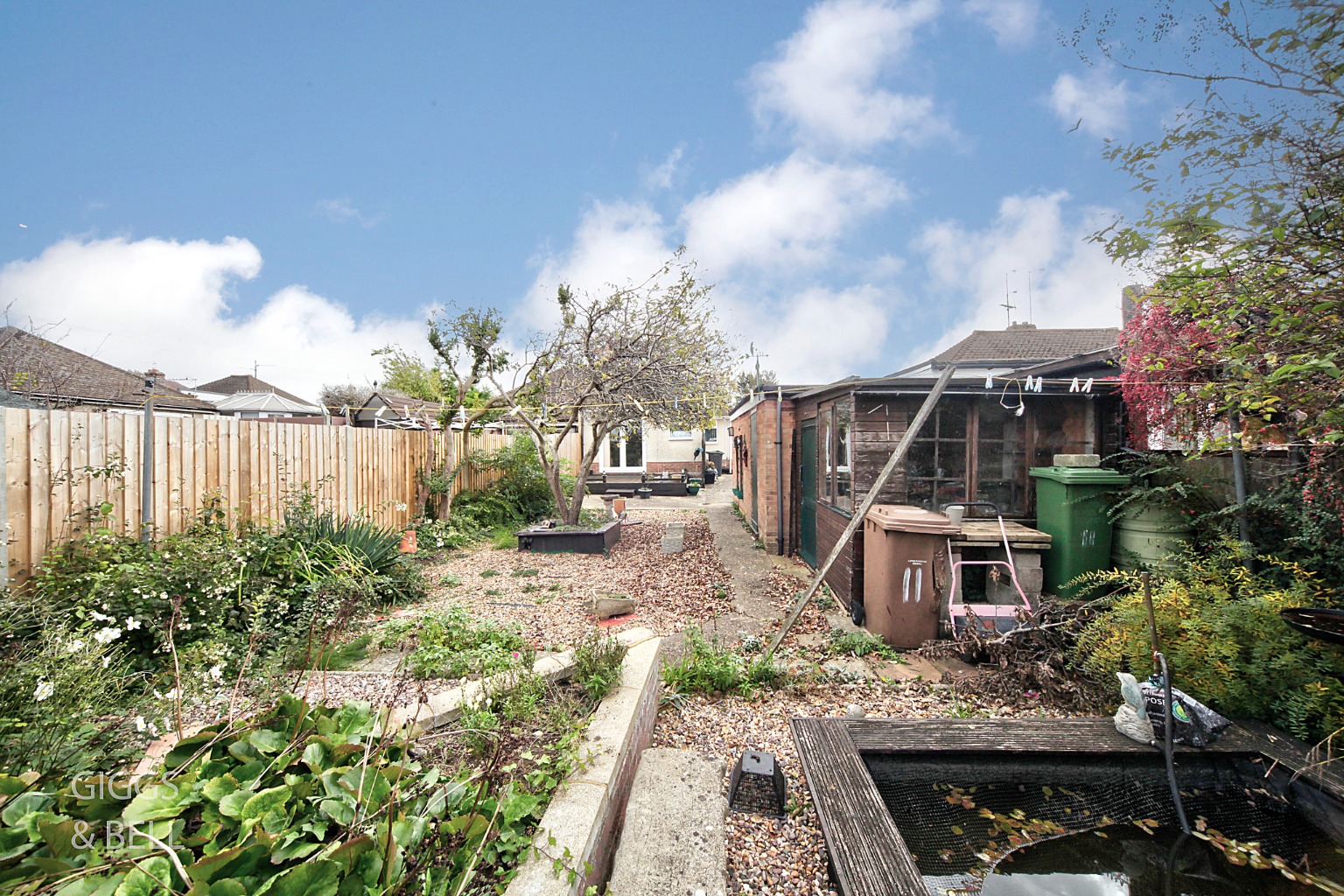 2 bed semi-detached bungalow for sale in Hathaway Close, Luton  - Property Image 19