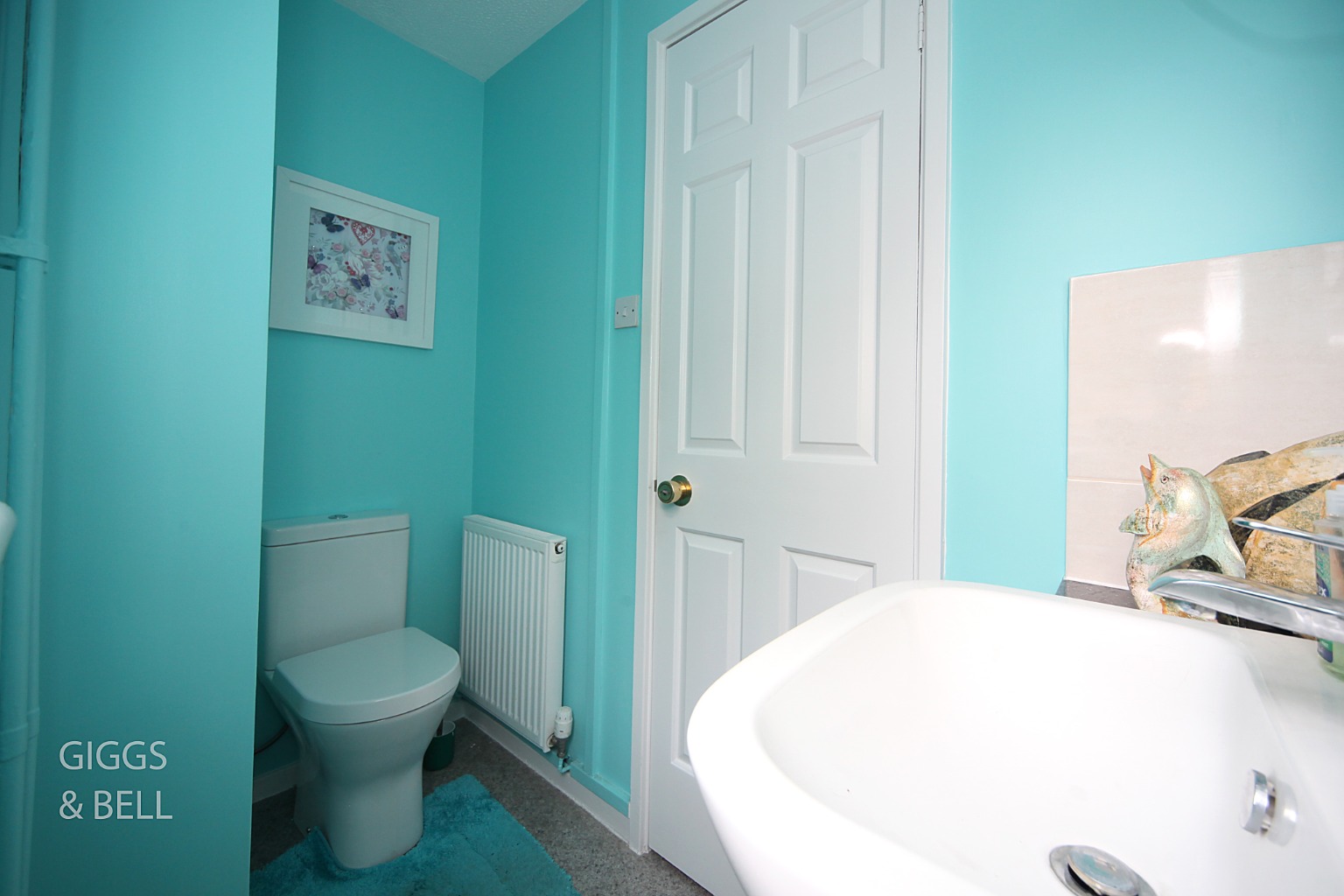 4 bed detached house for sale in Glenfield Road, Luton  - Property Image 2