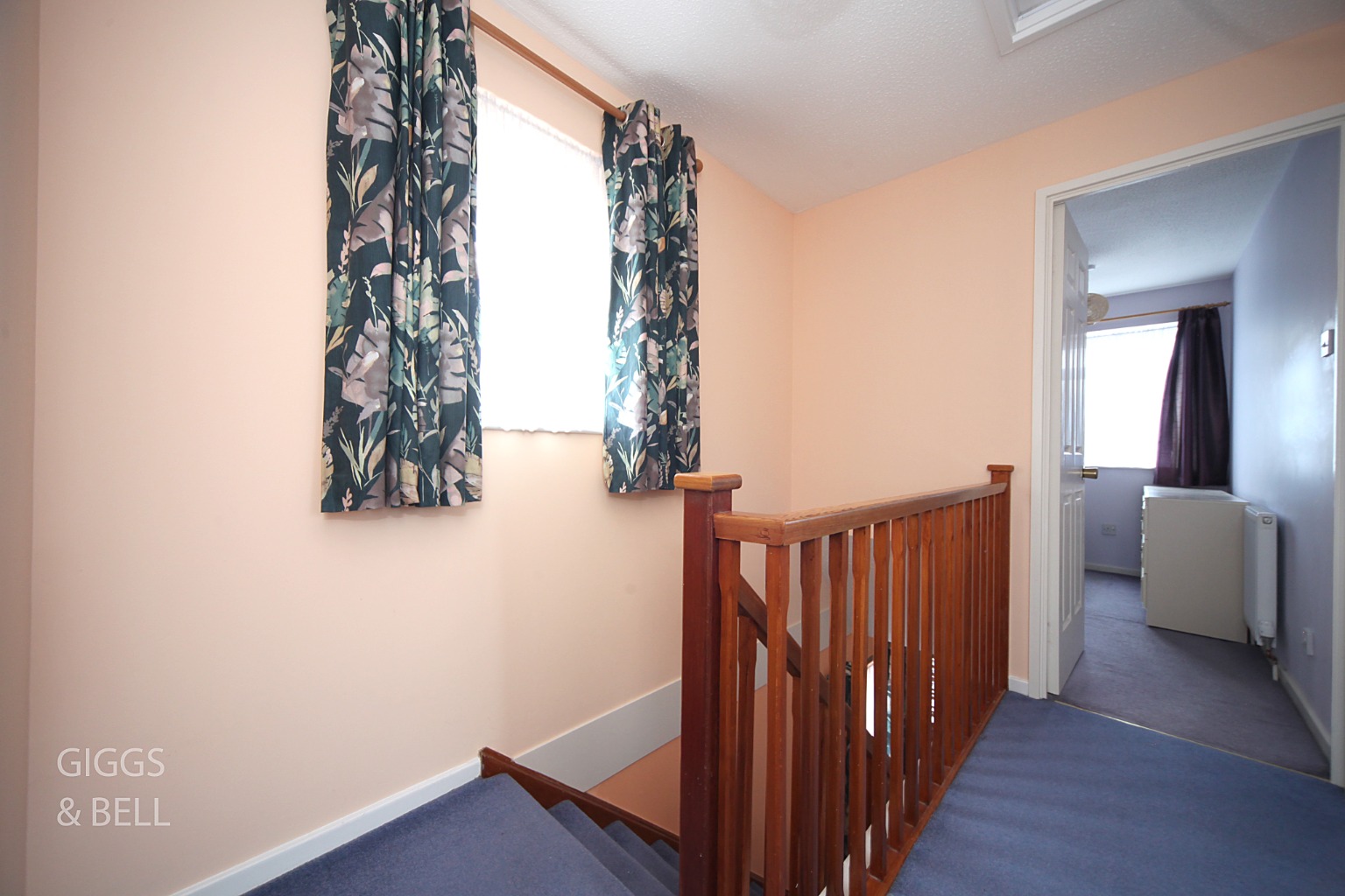 4 bed detached house for sale in Glenfield Road, Luton  - Property Image 9