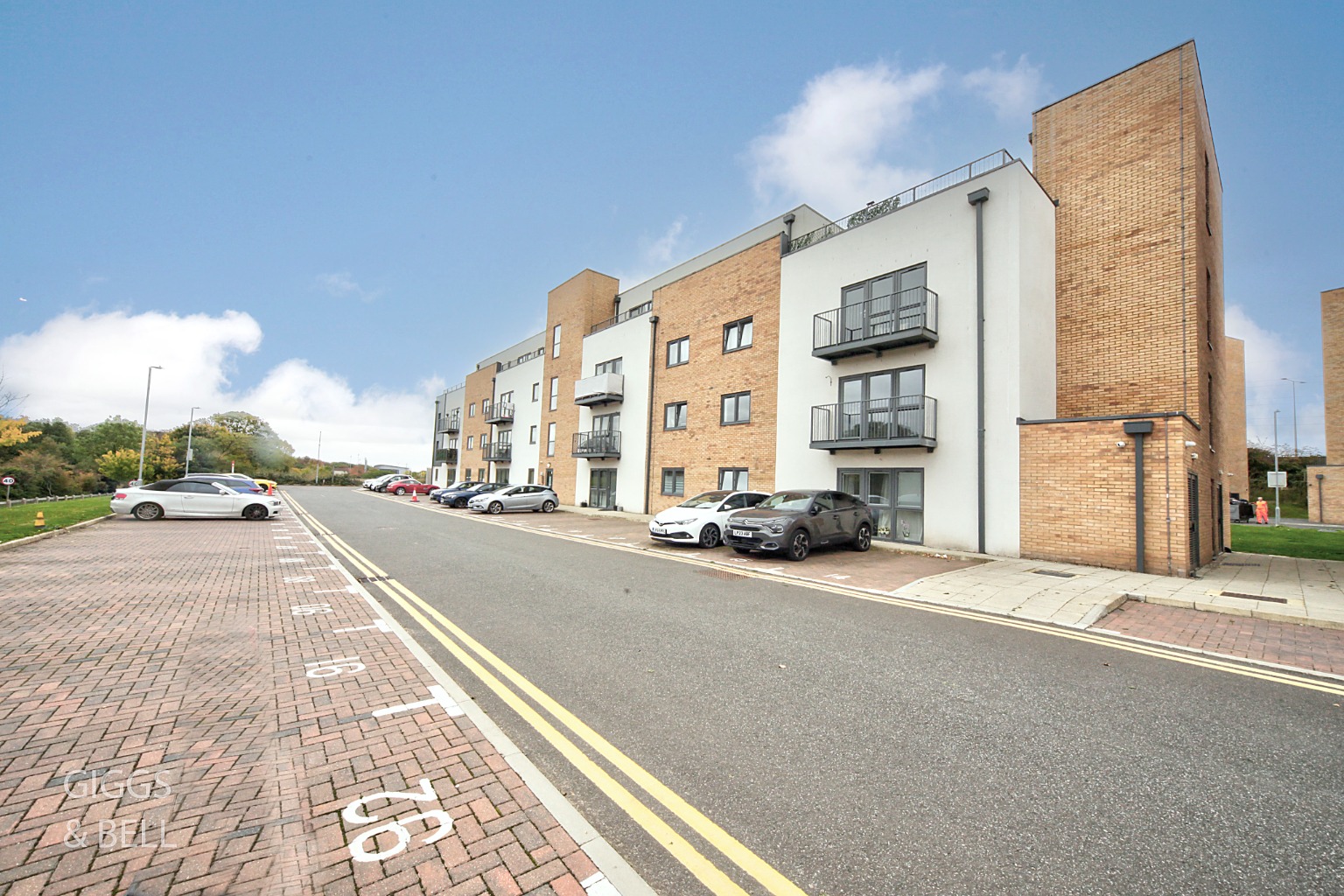 2 bed flat for sale in Cypress Road, Luton 13