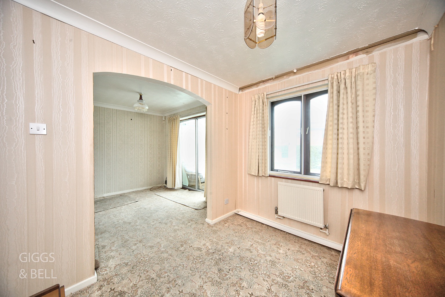 3 bed link detached house for sale in Redmire Close, Luton 4