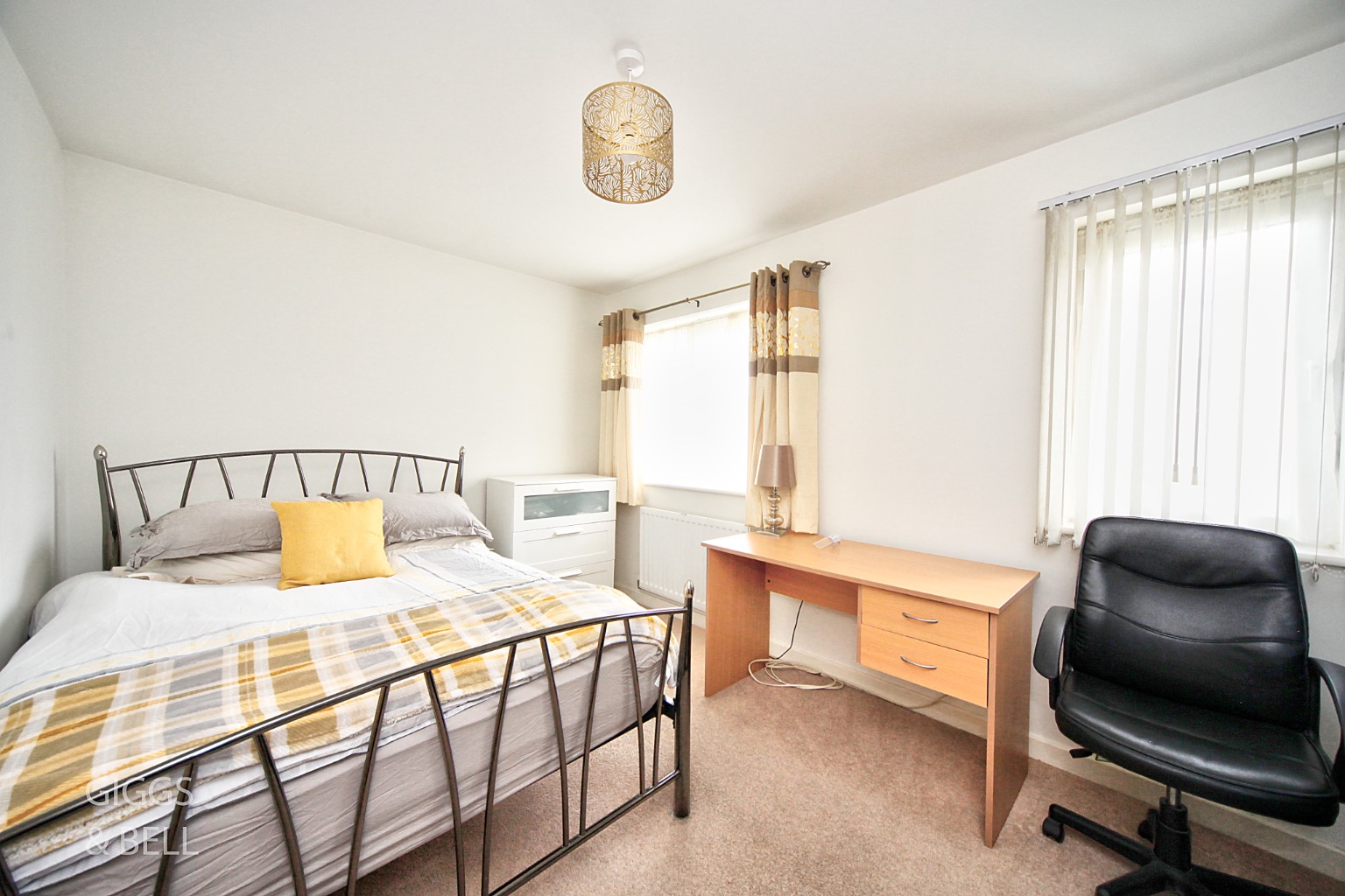 2 bed terraced house for sale in Falks Hill, Luton 9