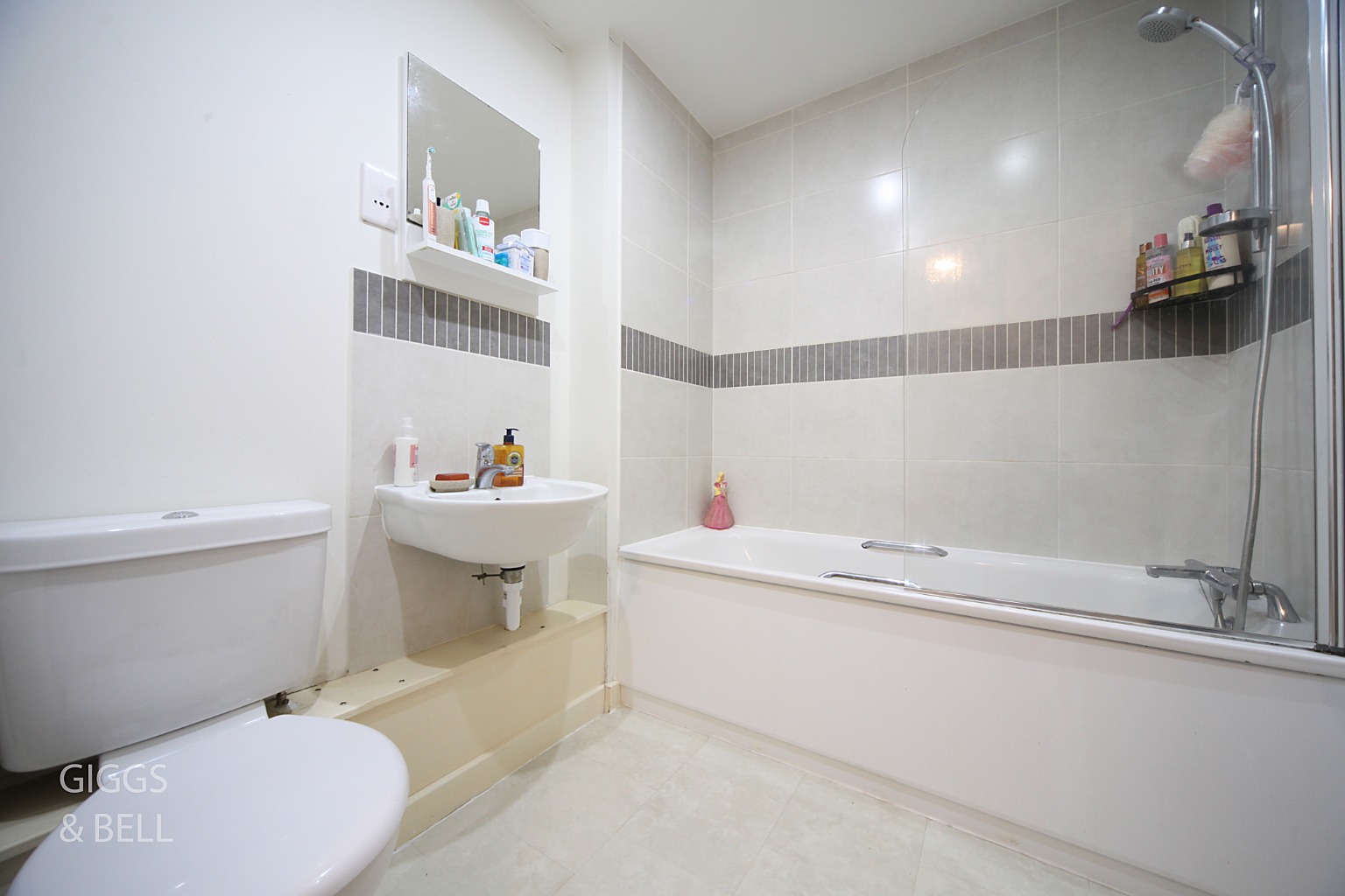 2 bed terraced house for sale in Falks Hill, Luton  - Property Image 12