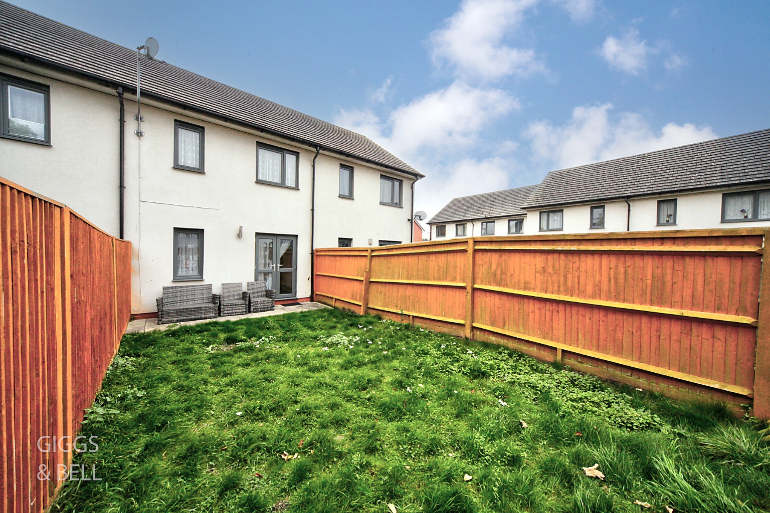 2 bed terraced house for sale in Falks Hill, Luton  - Property Image 16