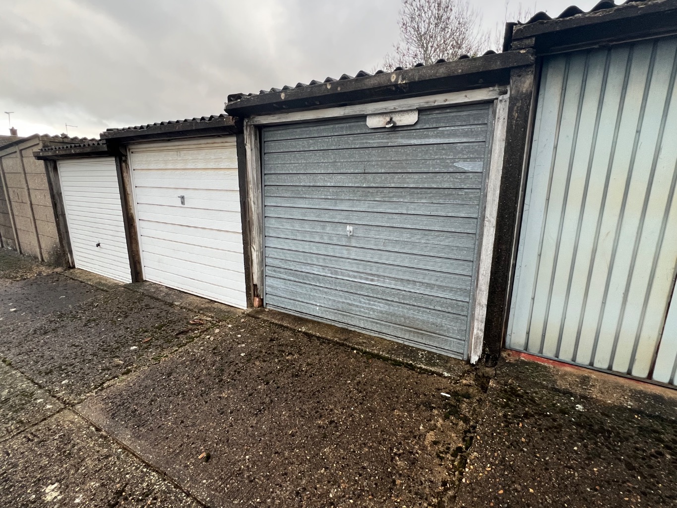 Garages for sale in Tithe Farm Road, Bedfordshire 4