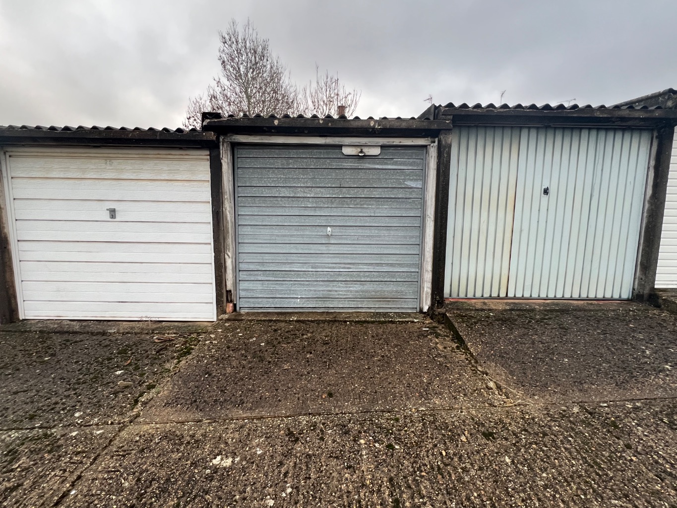 Garages for sale in Tithe Farm Road, Bedfordshire 3
