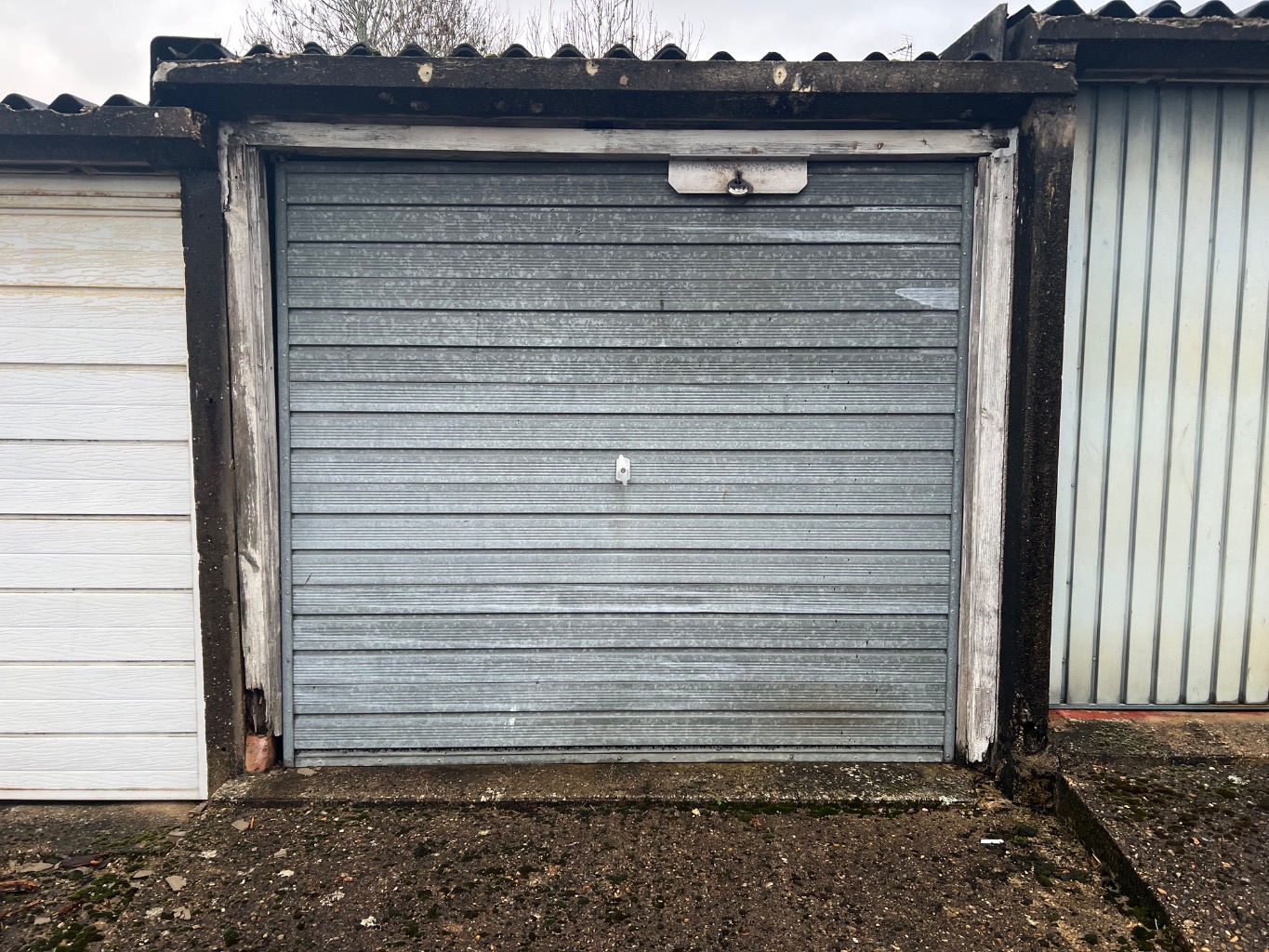 Garages for sale in Tithe Farm Road, Bedfordshire, LU5 