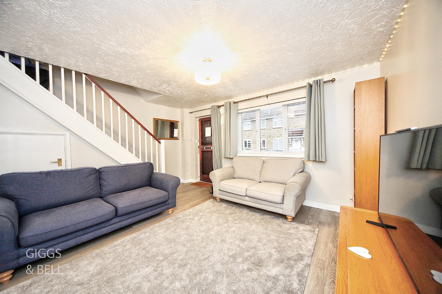 3 bed end of terrace house for sale in Pytchley Close, Luton  - Property Image 3