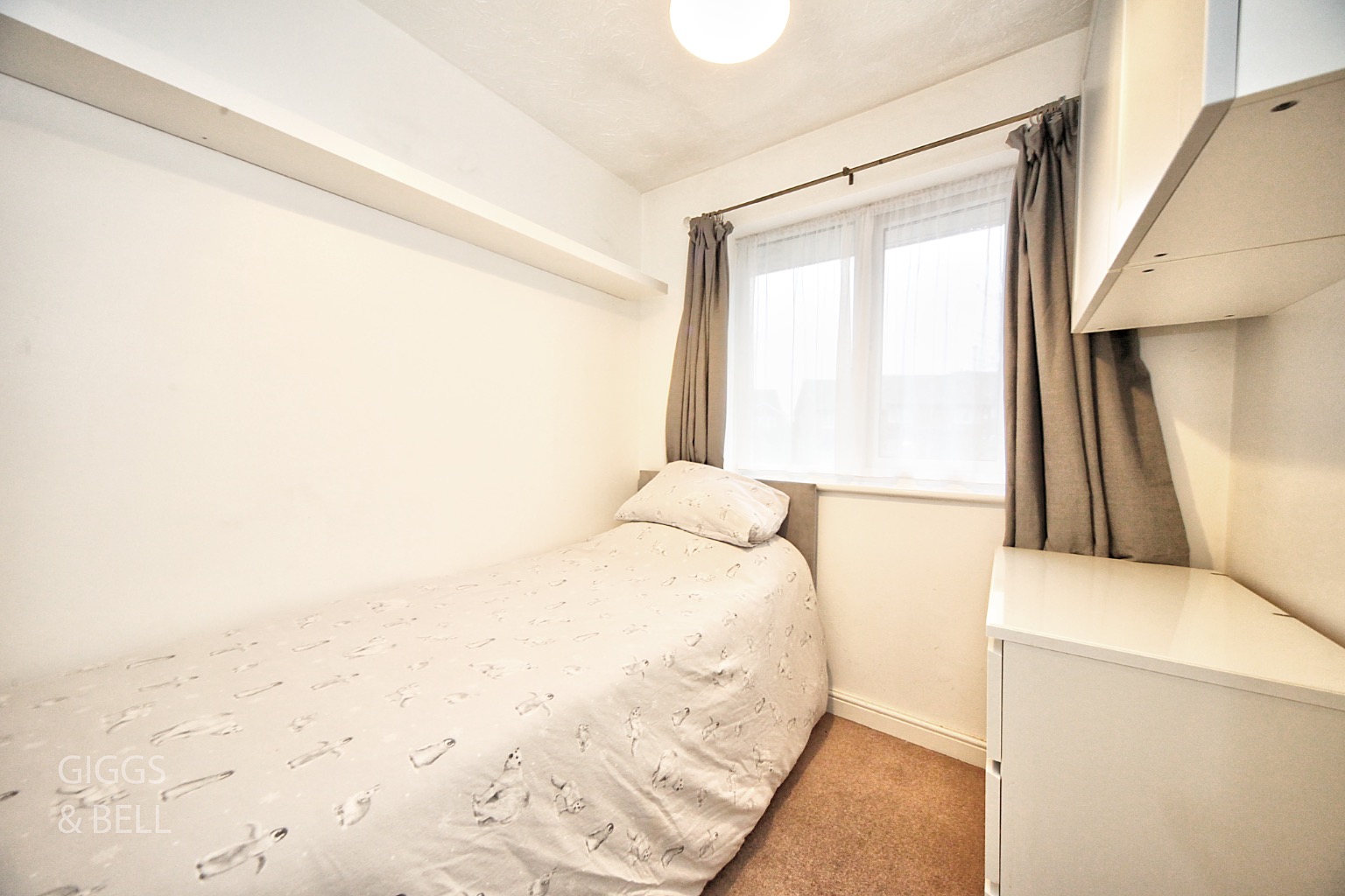 3 bed end of terrace house for sale in Pytchley Close, Luton  - Property Image 13