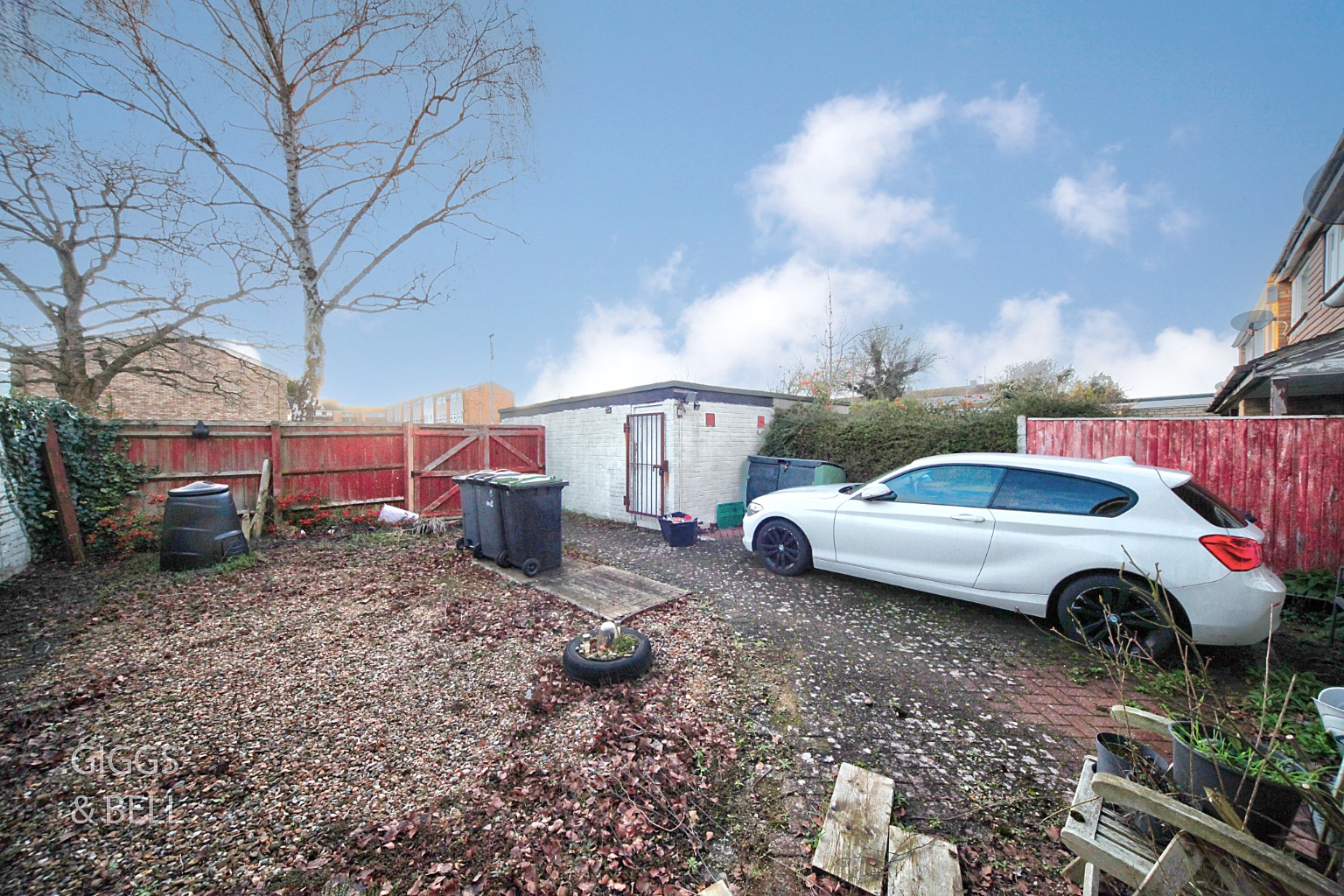 3 bed end of terrace house for sale in Thrales Close, Luton  - Property Image 13