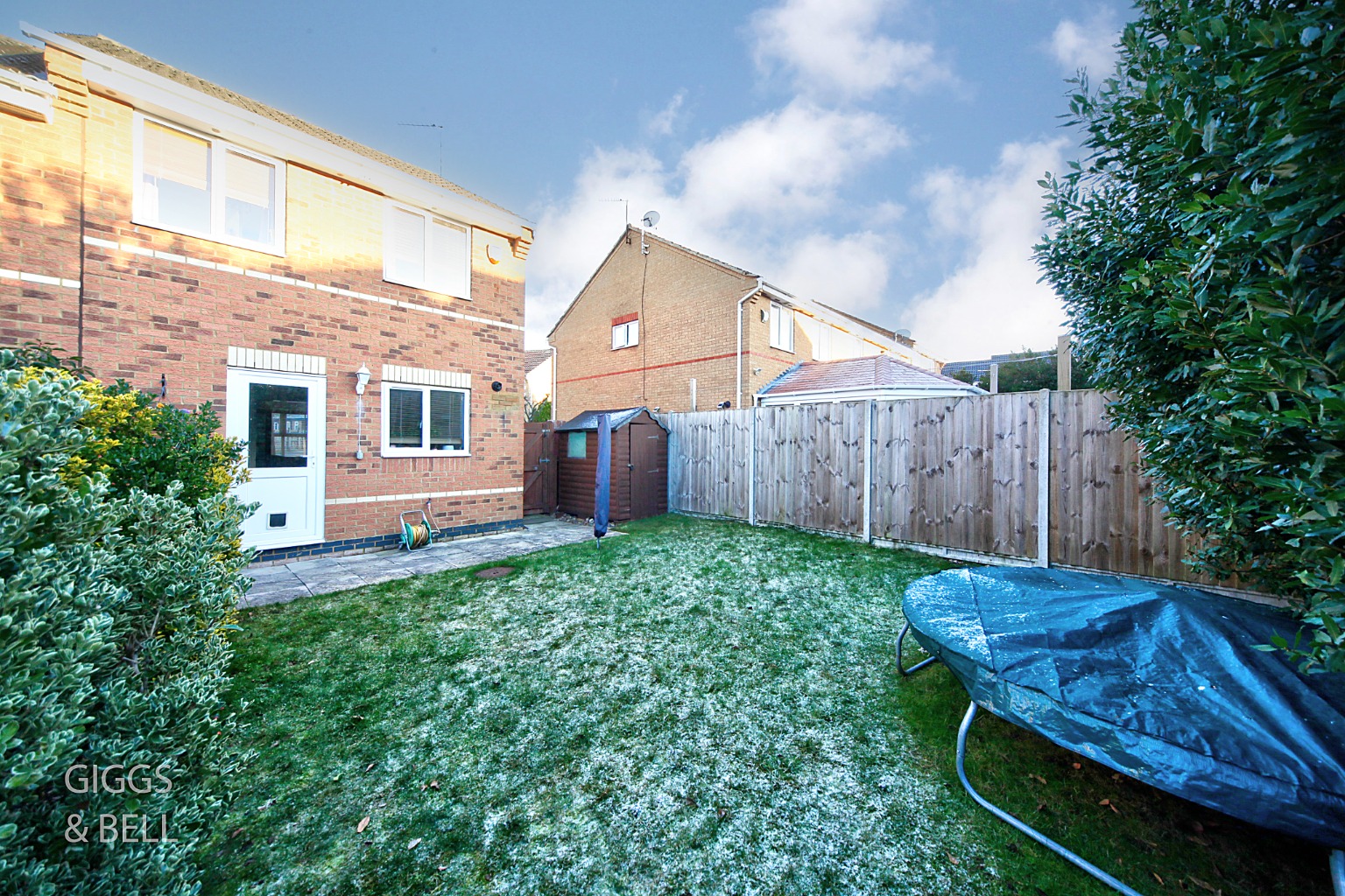 3 bed end of terrace house for sale in Lambourn Drive, Luton  - Property Image 16
