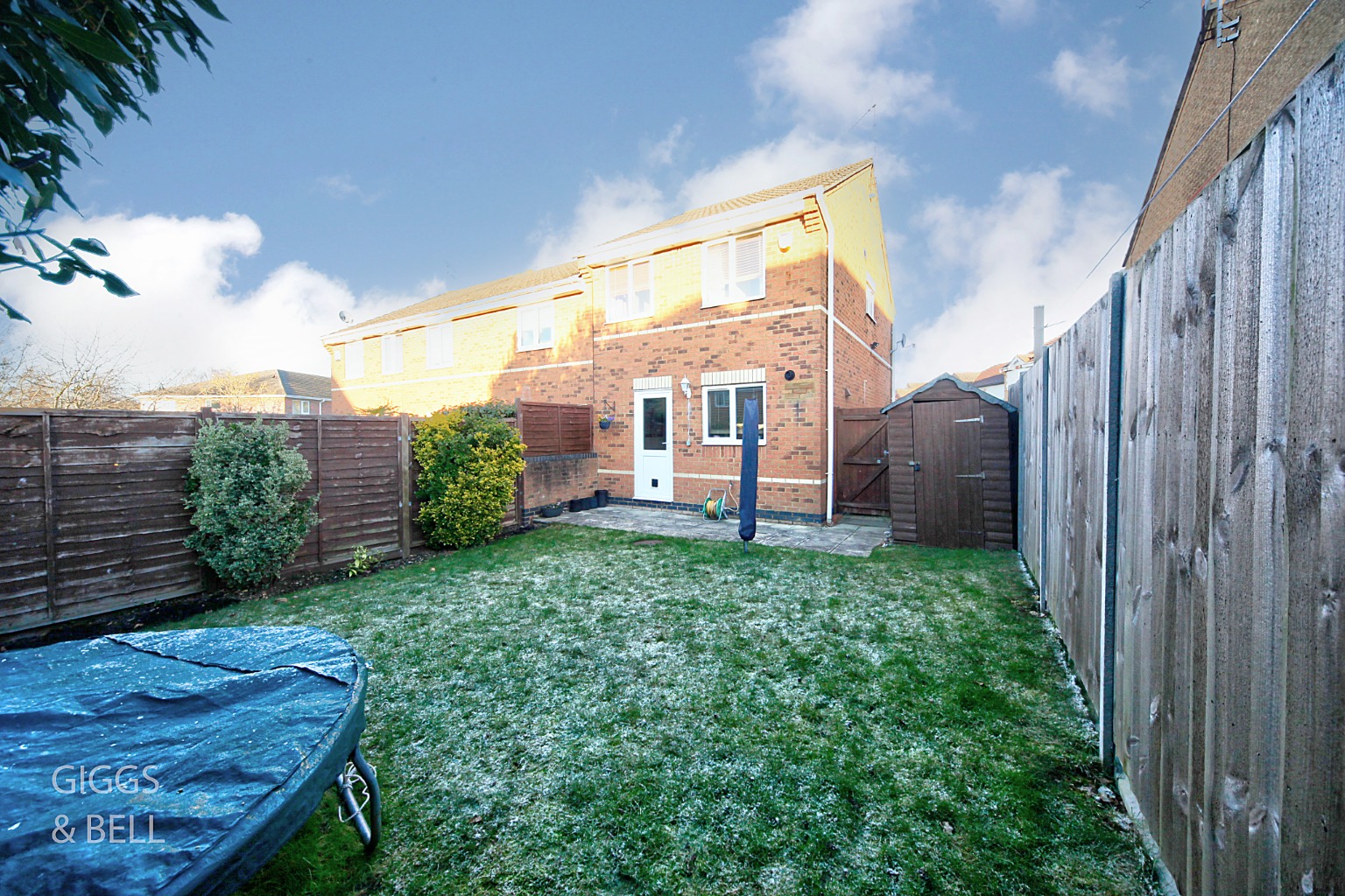 3 bed end of terrace house for sale in Lambourn Drive, Luton  - Property Image 15