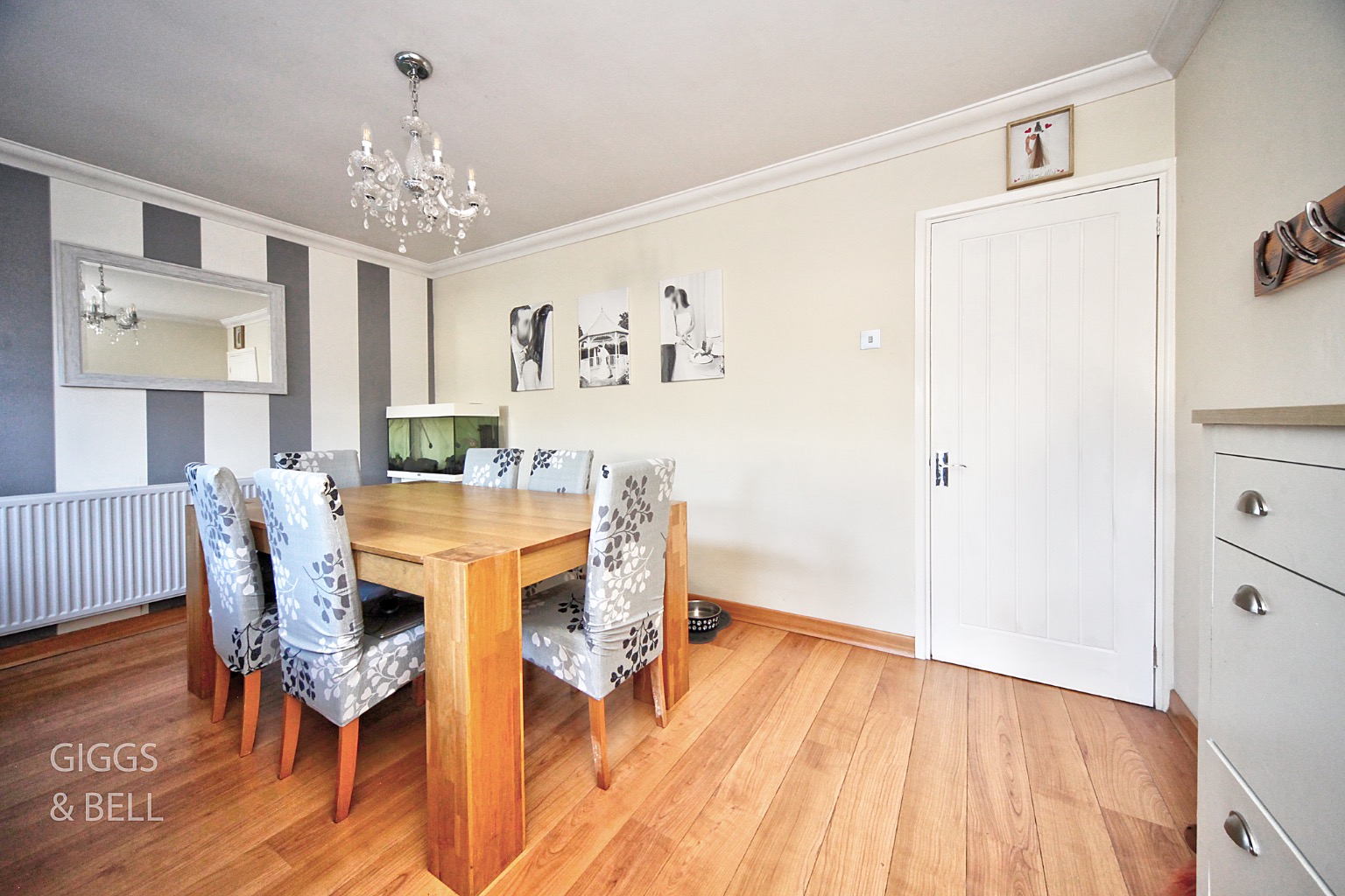2 bed semi-detached house for sale in Alfriston Close, Luton  - Property Image 6