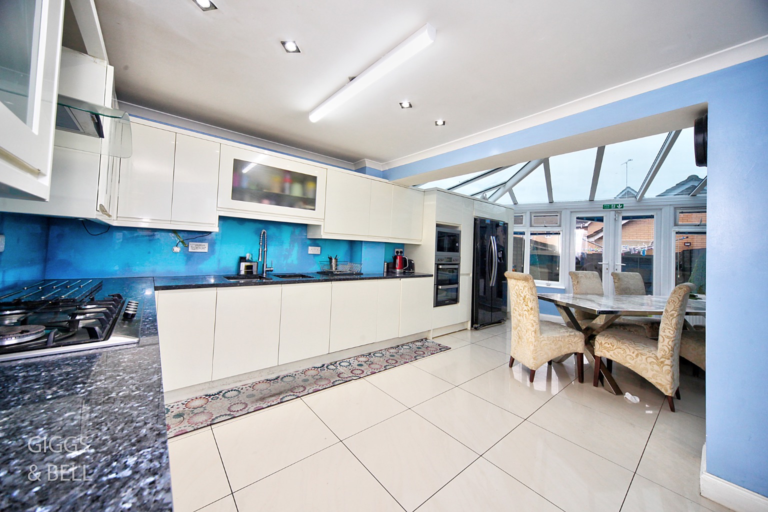 6 bed terraced house for sale in Morgan Close, Luton  - Property Image 5