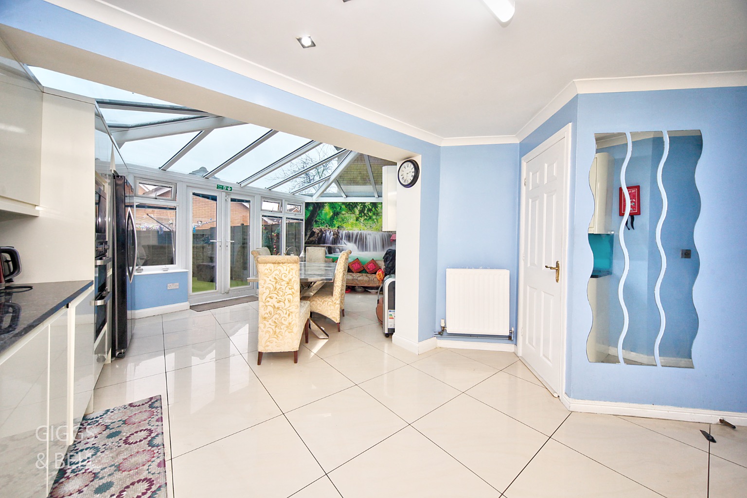 6 bed terraced house for sale in Morgan Close, Luton 6