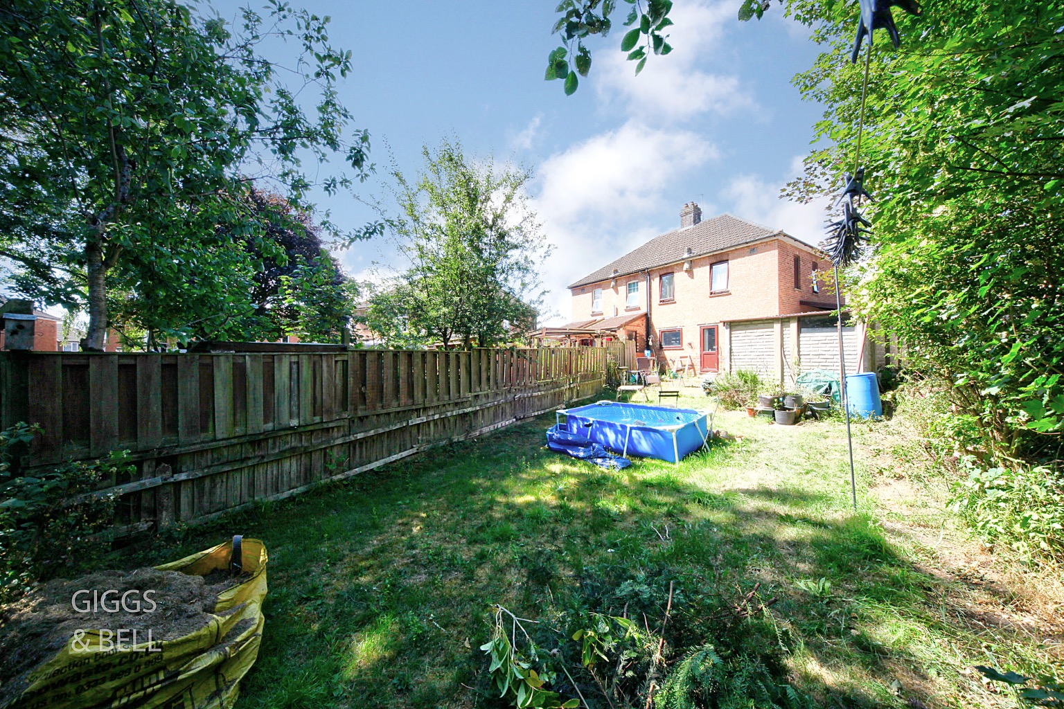 3 bed semi-detached house for sale in Cannon Lane, Luton 11
