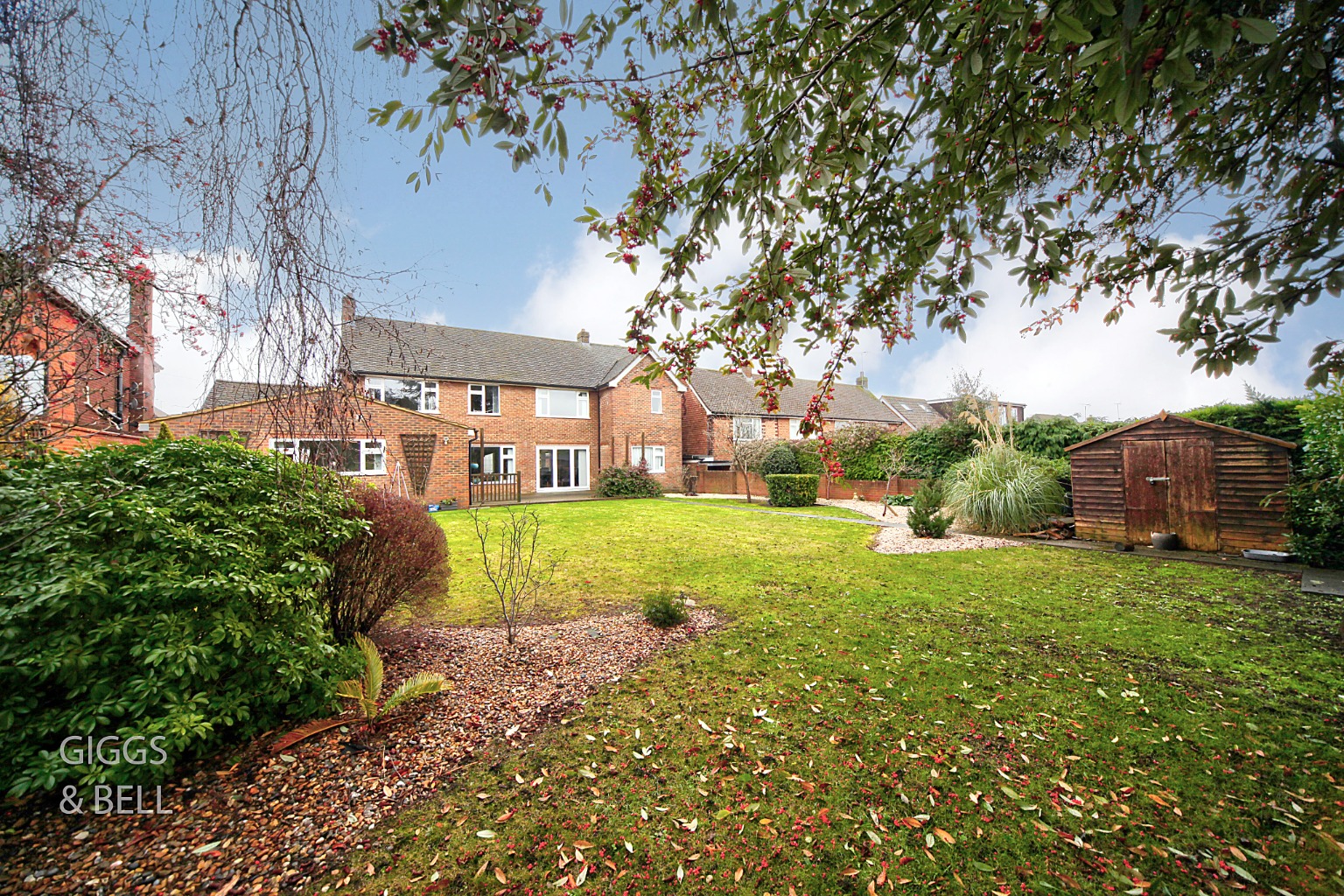 4 bed detached house for sale in Old Bedford Road, Luton 26