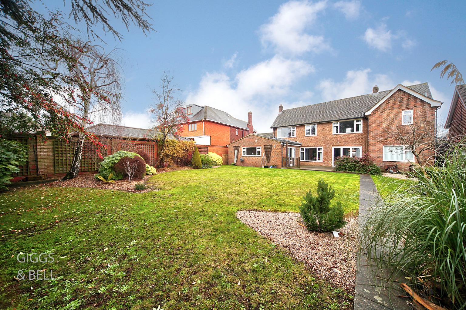 4 bed detached house for sale in Old Bedford Road, Luton 29