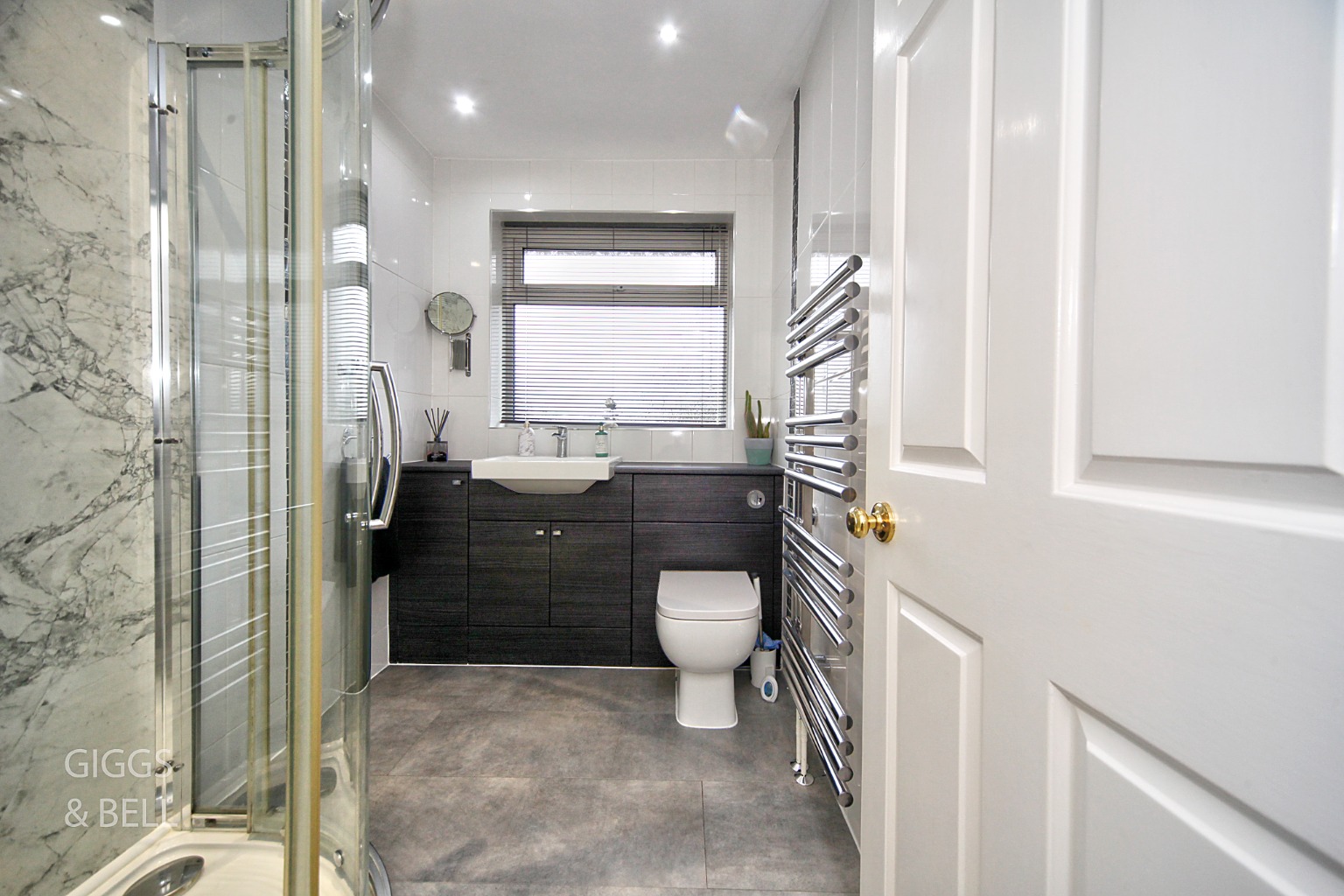 3 bed semi-detached house for sale in Englefield, Luton 9