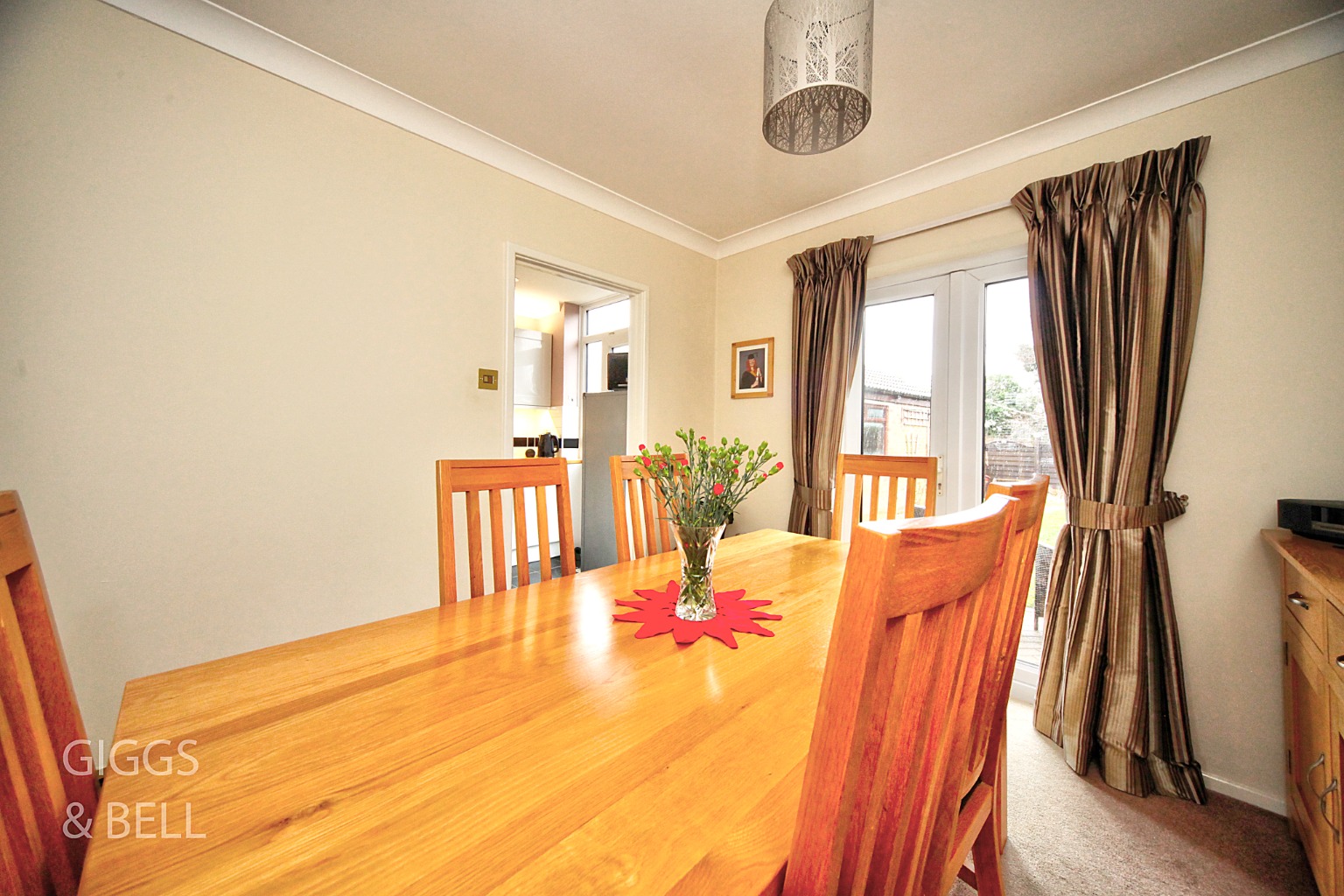 3 bed semi-detached house for sale in Englefield, Luton  - Property Image 5