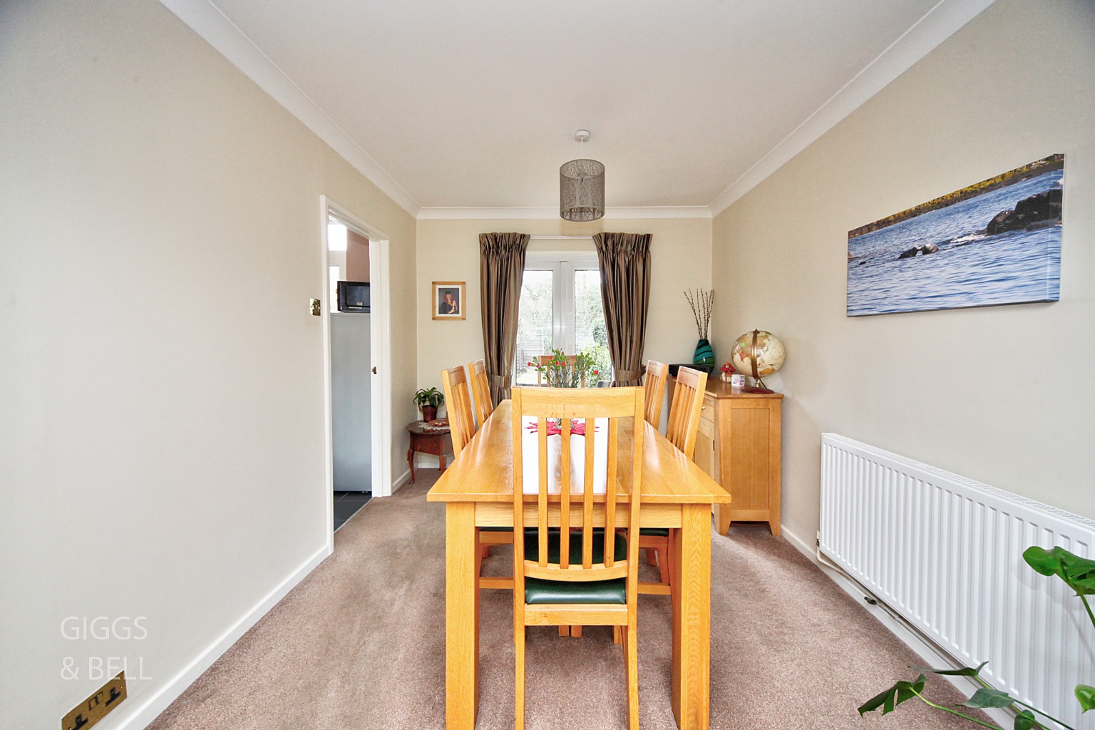 3 bed semi-detached house for sale in Englefield, Luton 3